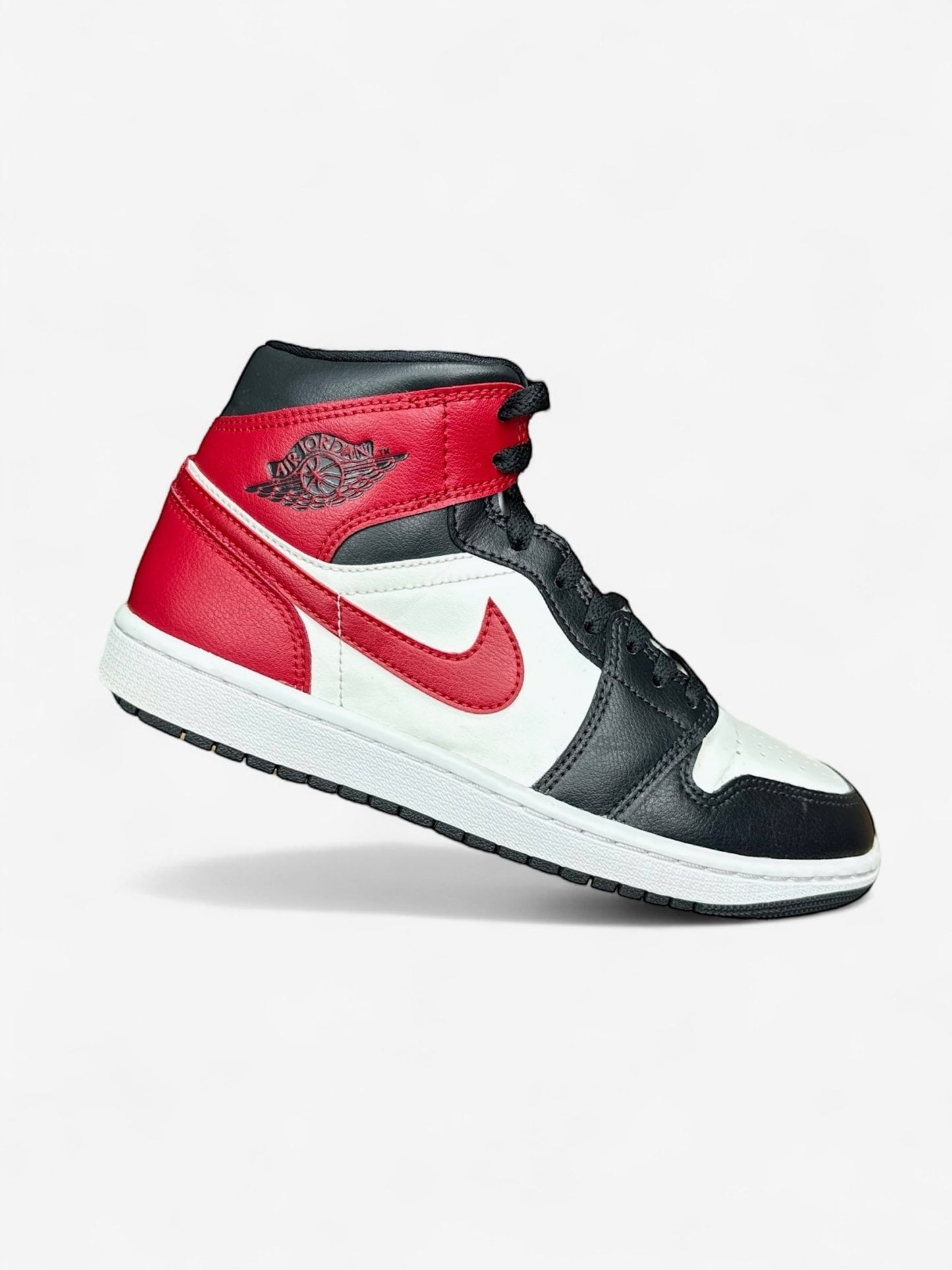 Nike Air Jordan 1 Mid (40)