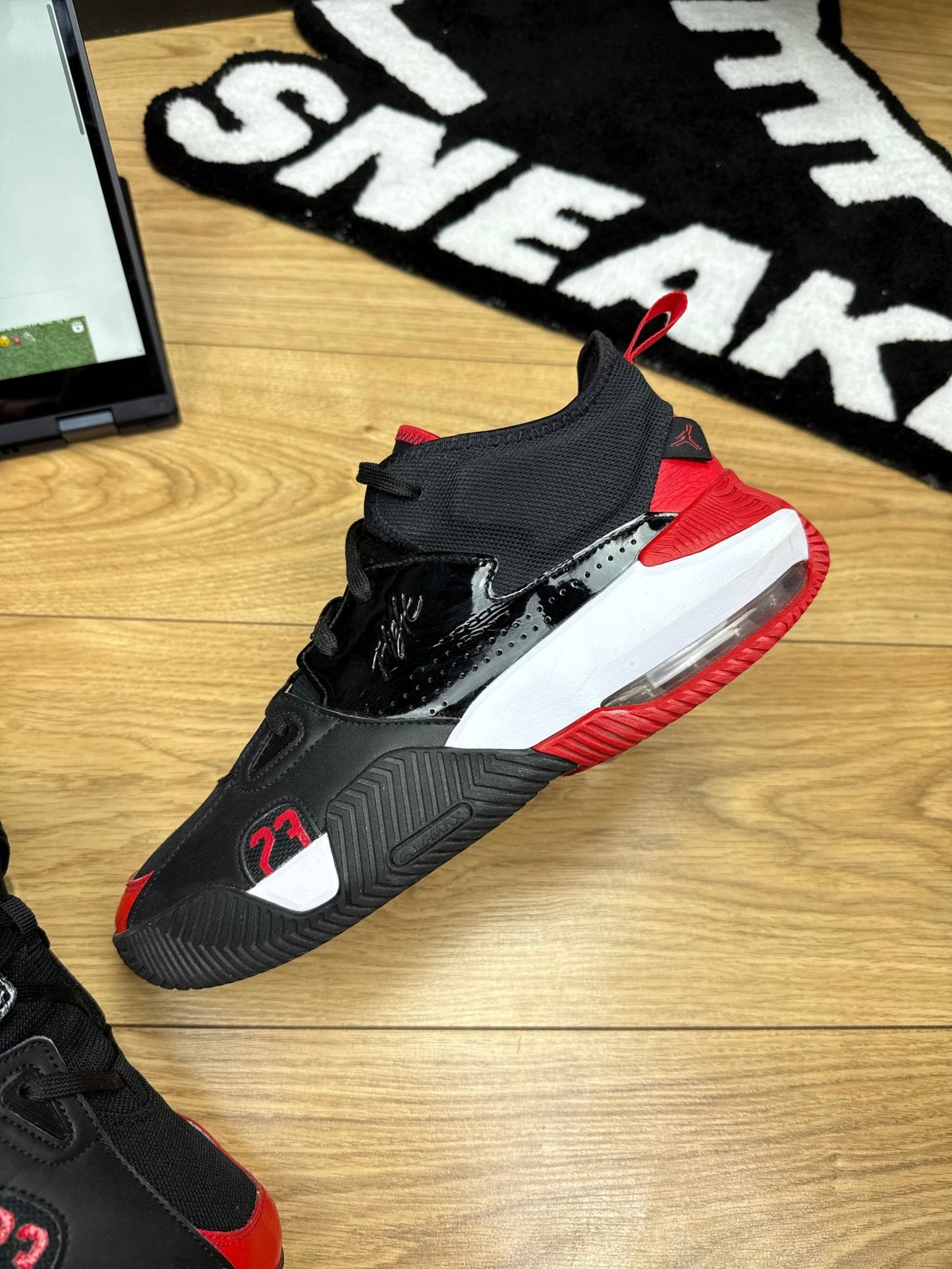 Nike Air Jordan Stay Loyal 2 (44.5)