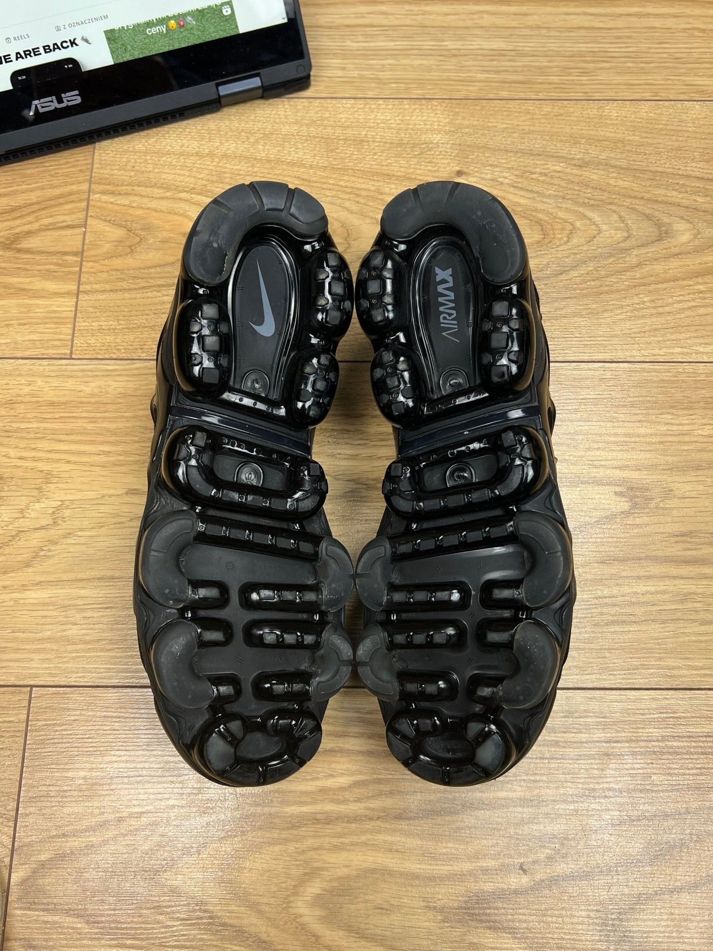 Nike Air Vapormax Plus (42.5)