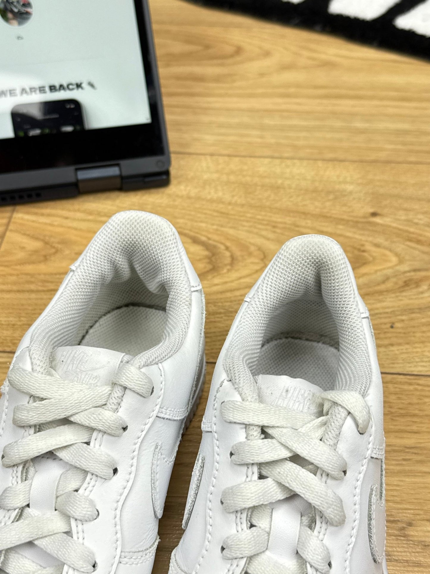 Nike Air Force 1 Low (37.5)