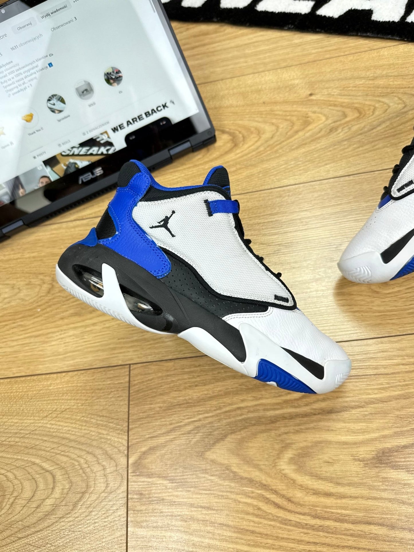 Nike Air Jordan Max Aura 4 (37.5)