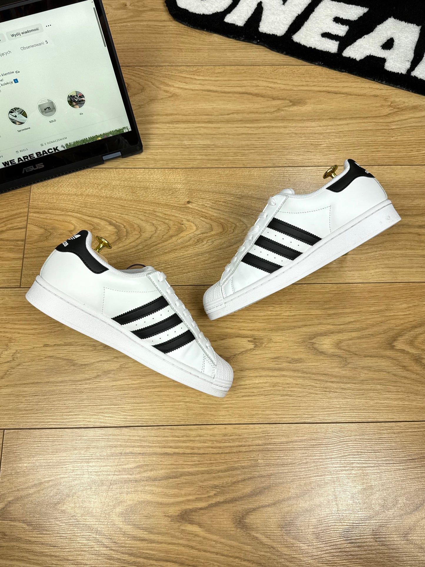 Adidas Superstar (40)