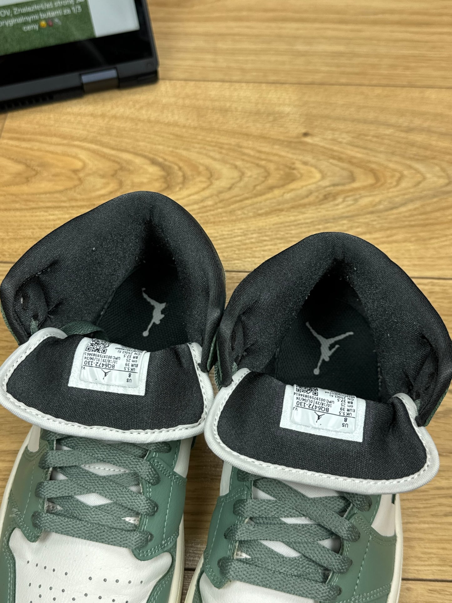 Nike Air Jordan 1 Mid (39)