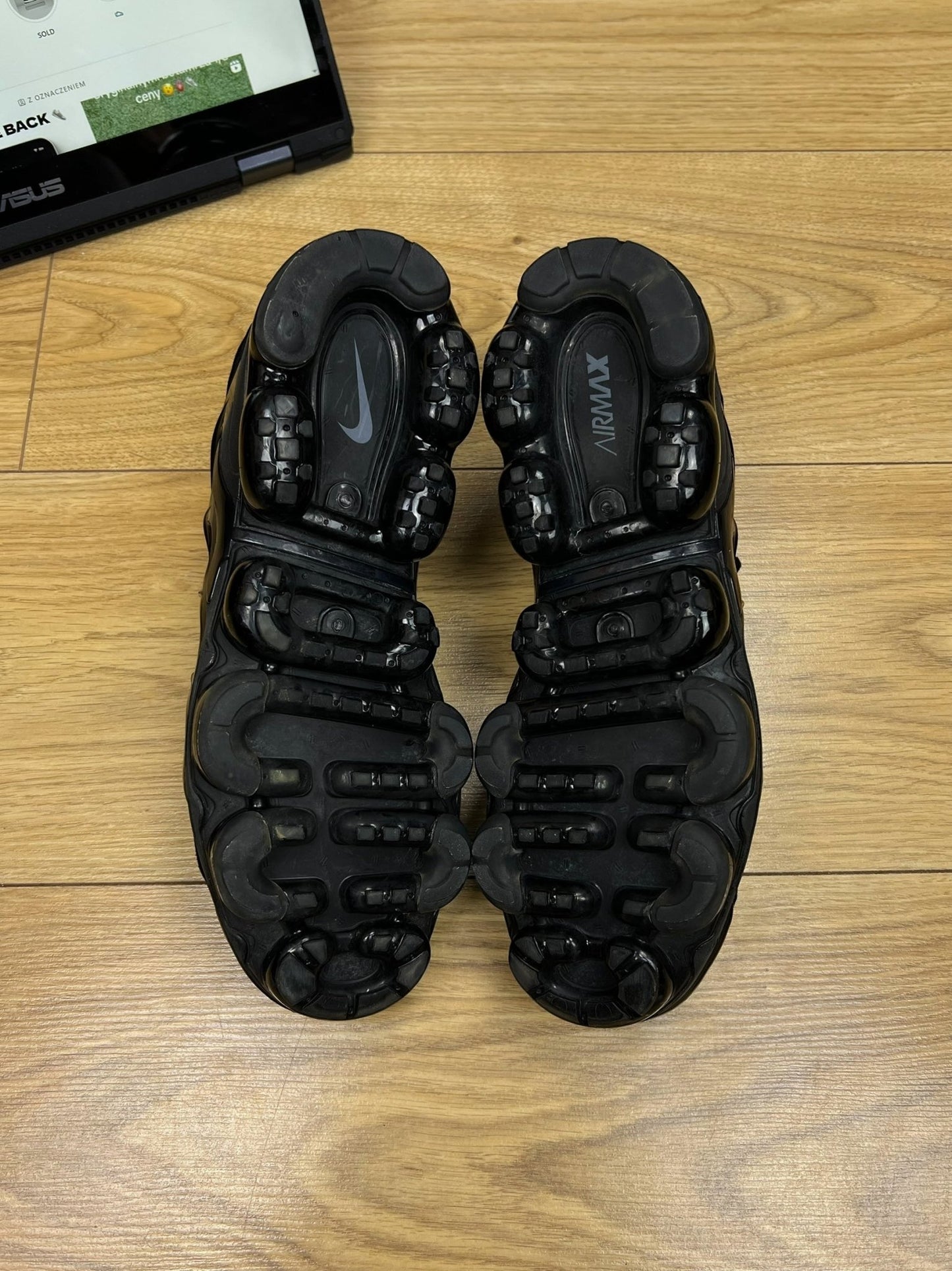Nike Air Vapormax Plus (42.5)