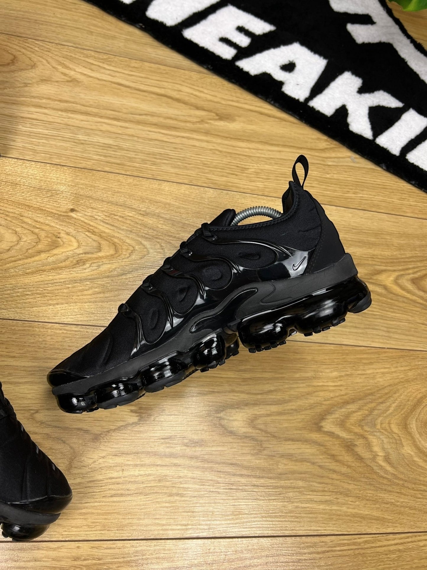 Nike Air Vapormax Plus (42.5)