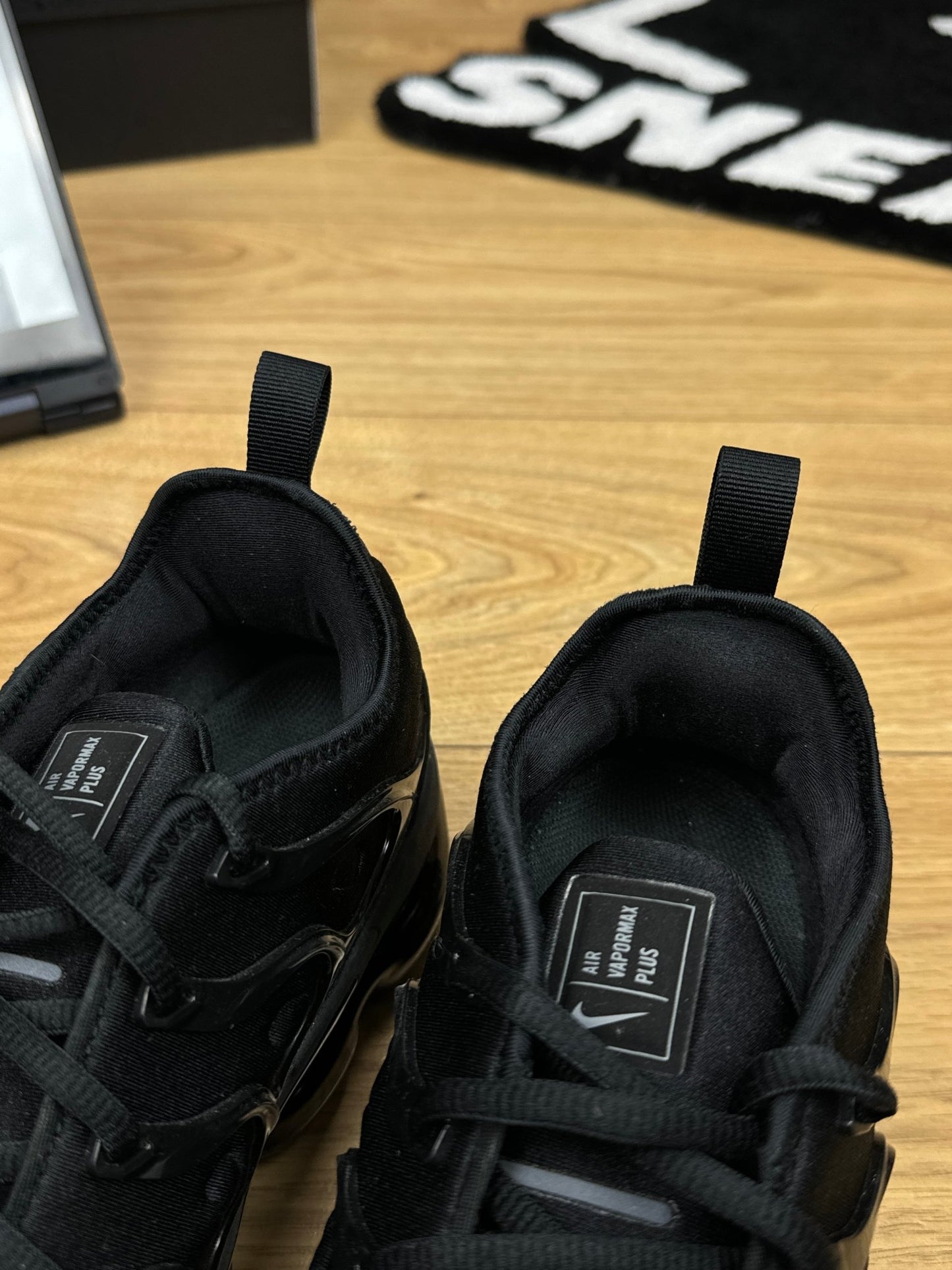 Nike Air Vapormax Plus (44)