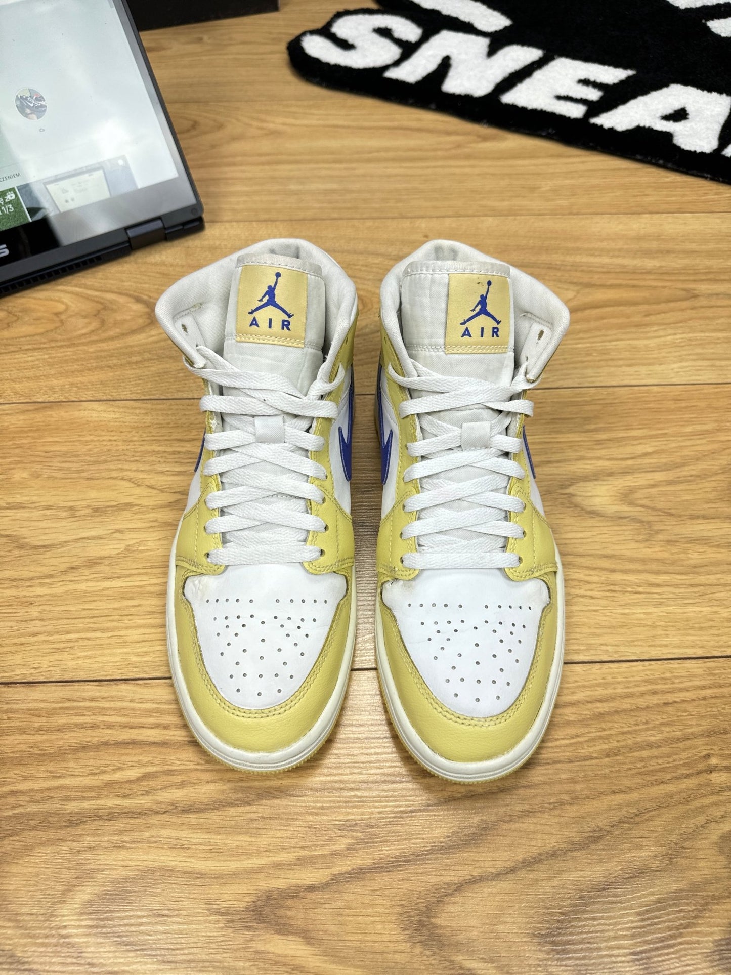 Nike Air Jordan 1 Mid (40.5)