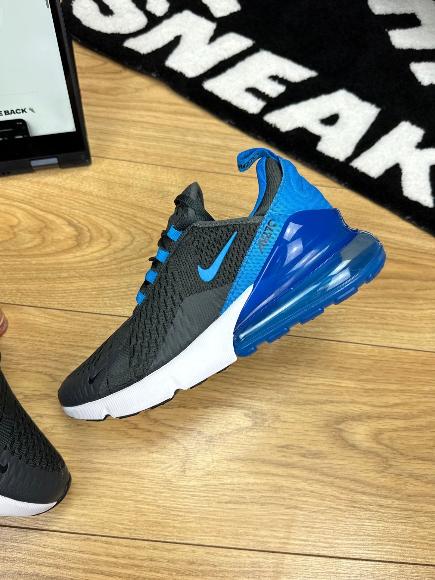 Nike Air Max 270 (41)