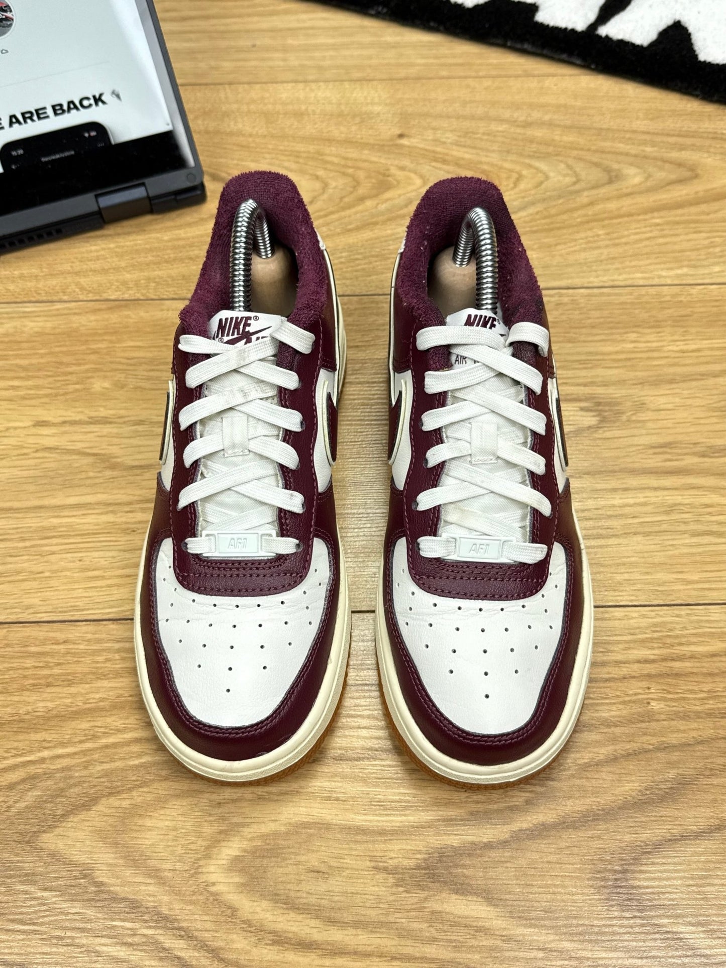 Nike Air Force 1 Low (37.5)