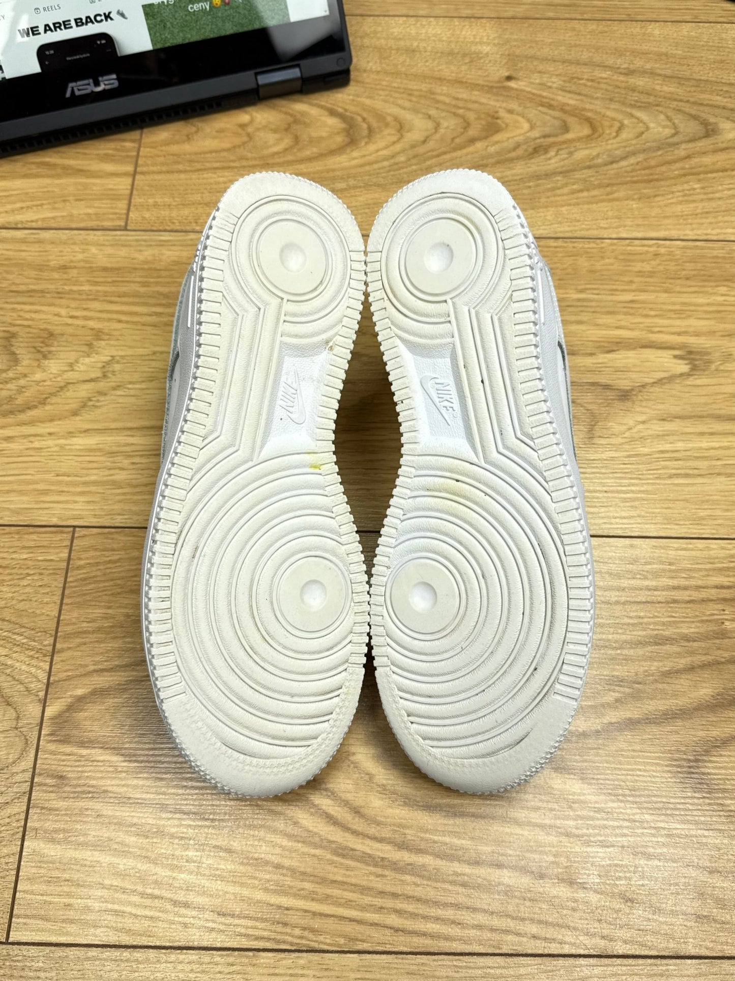 Nike Air Force 1 Low (38.5)