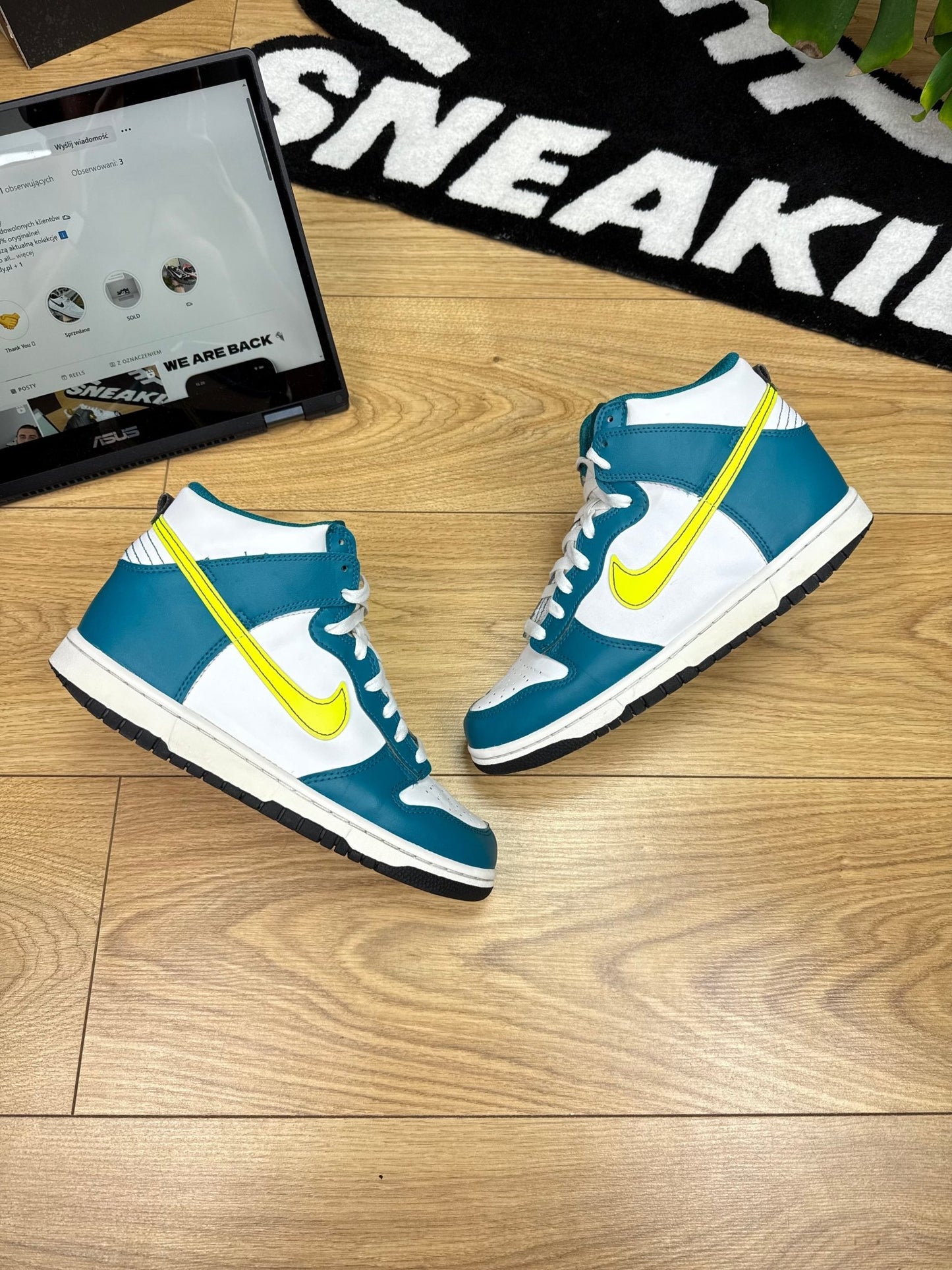 Nike Dunk High (40)