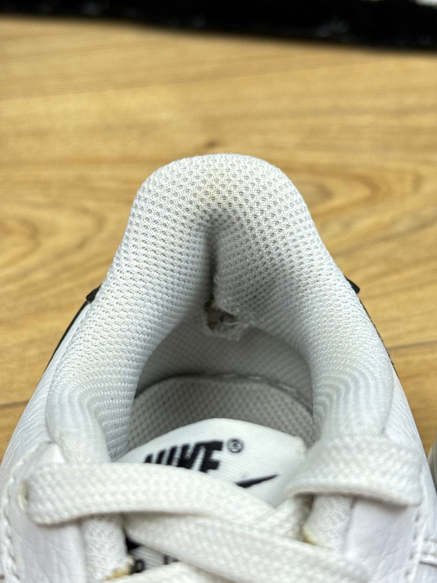 Nike Air Force 1 Low (36.5)