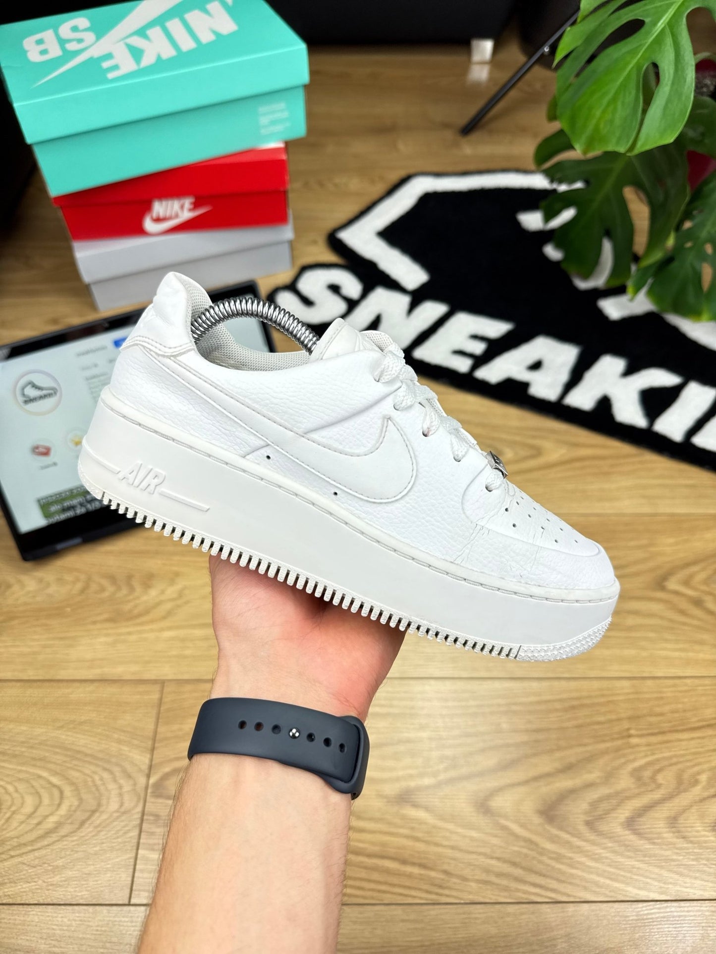 Nike Air Force 1 Sage (38)