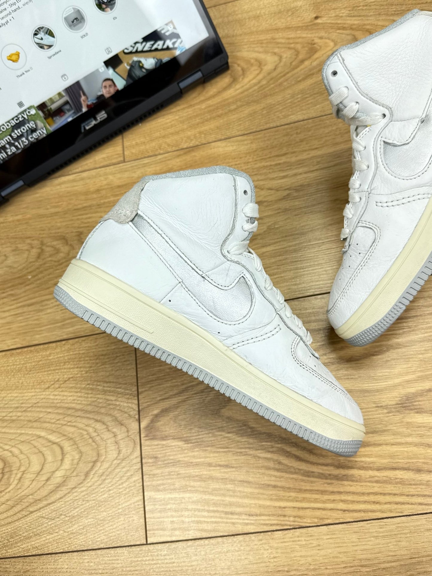 Nike Air Force 1 Mid (37.5)