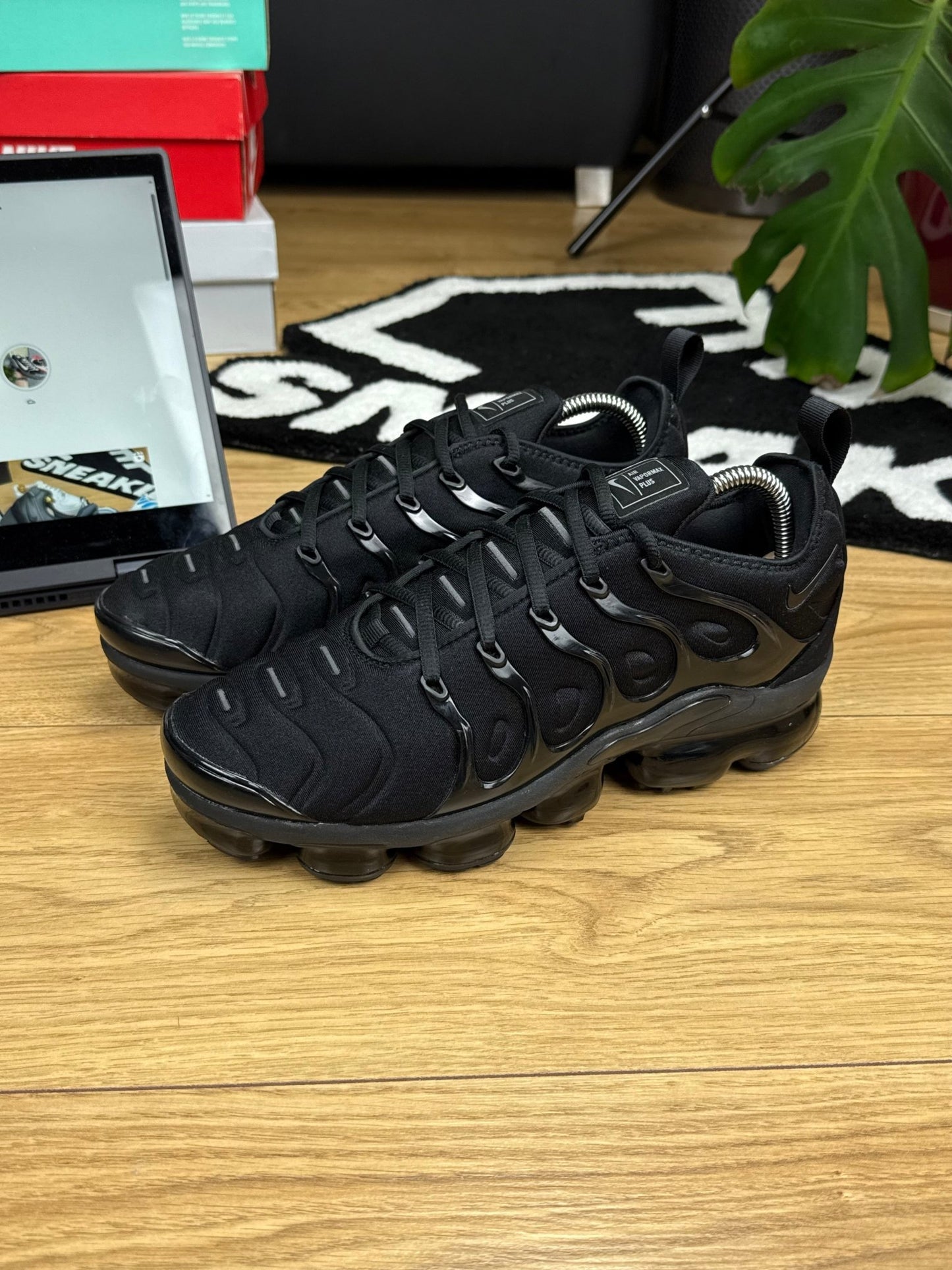 Nike Air Vapormax Plus (42)
