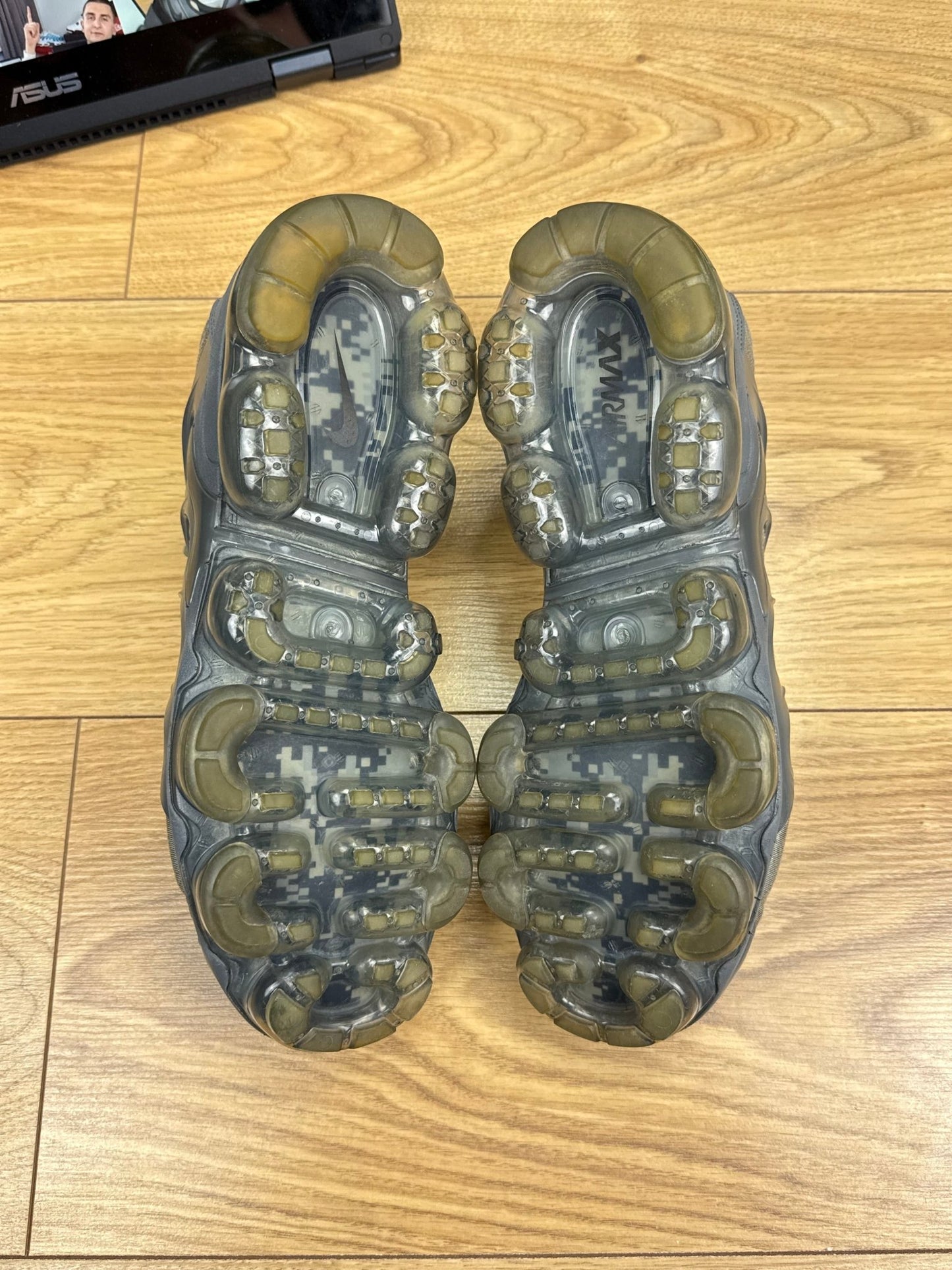 Nike Air Vapormax Plus (41)