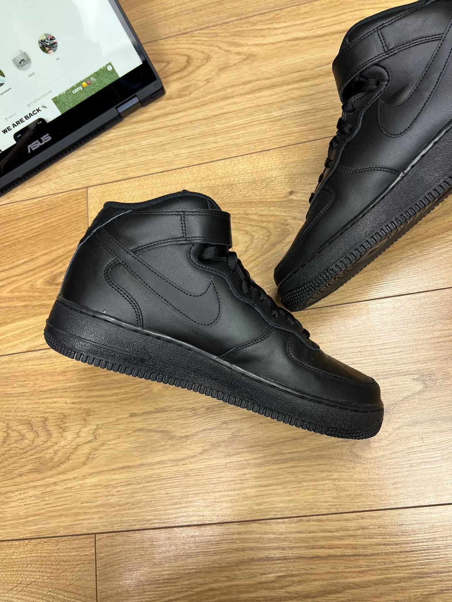 Nike Air Force 1 Mid (42.5)