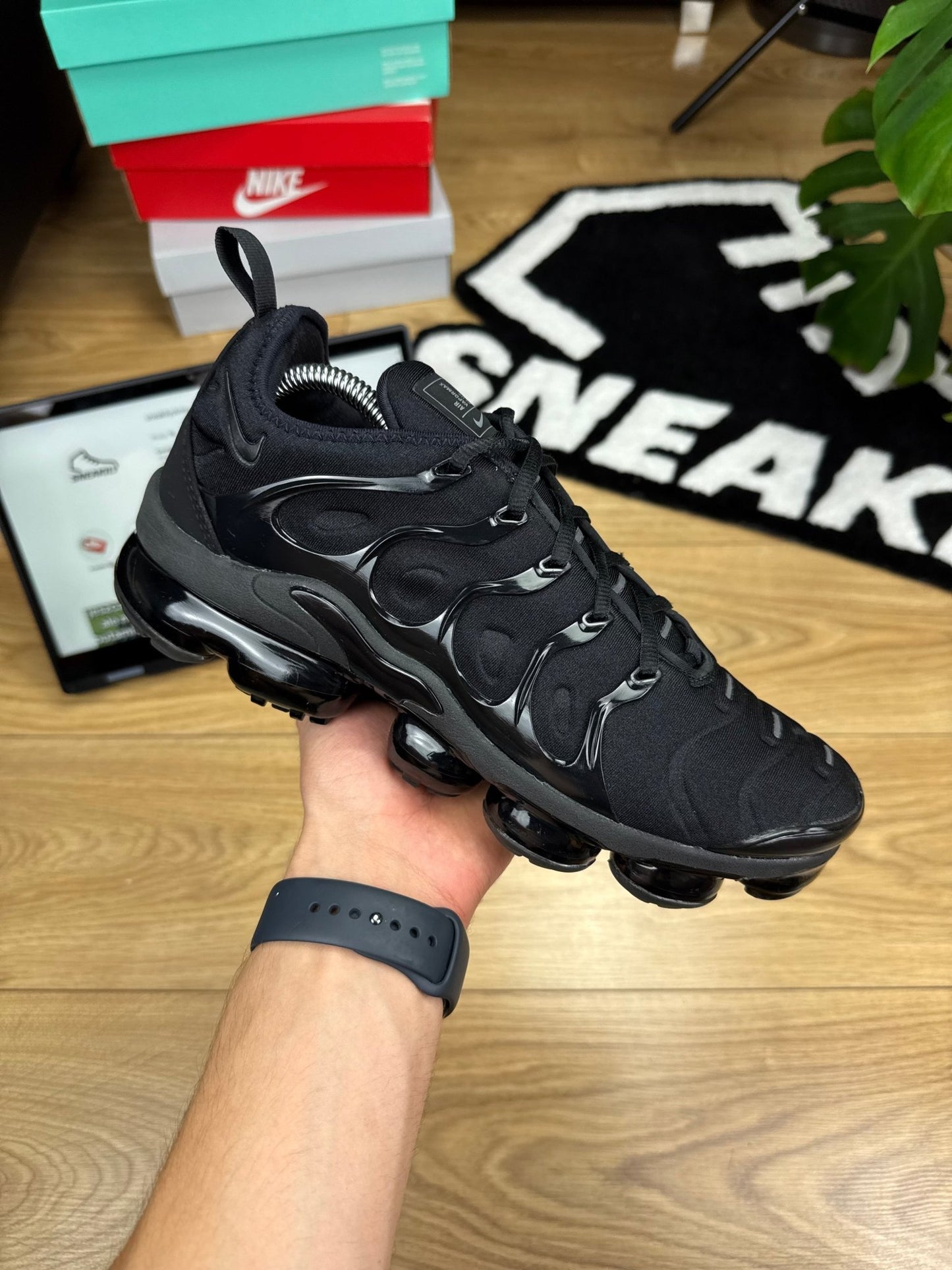 Nike Air Vapormax Plus (43)
