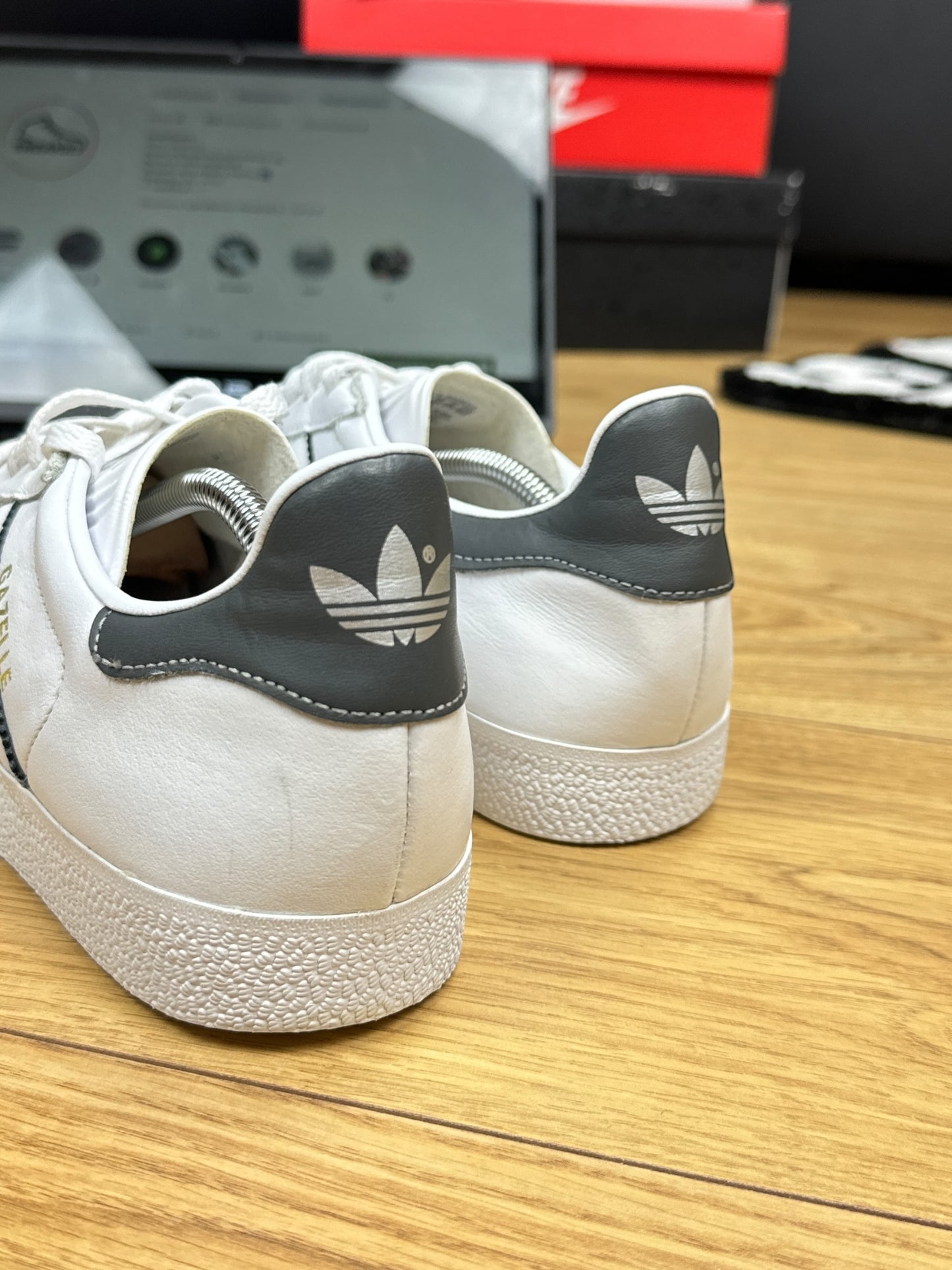 Adidas Gazelle (42 1/2)