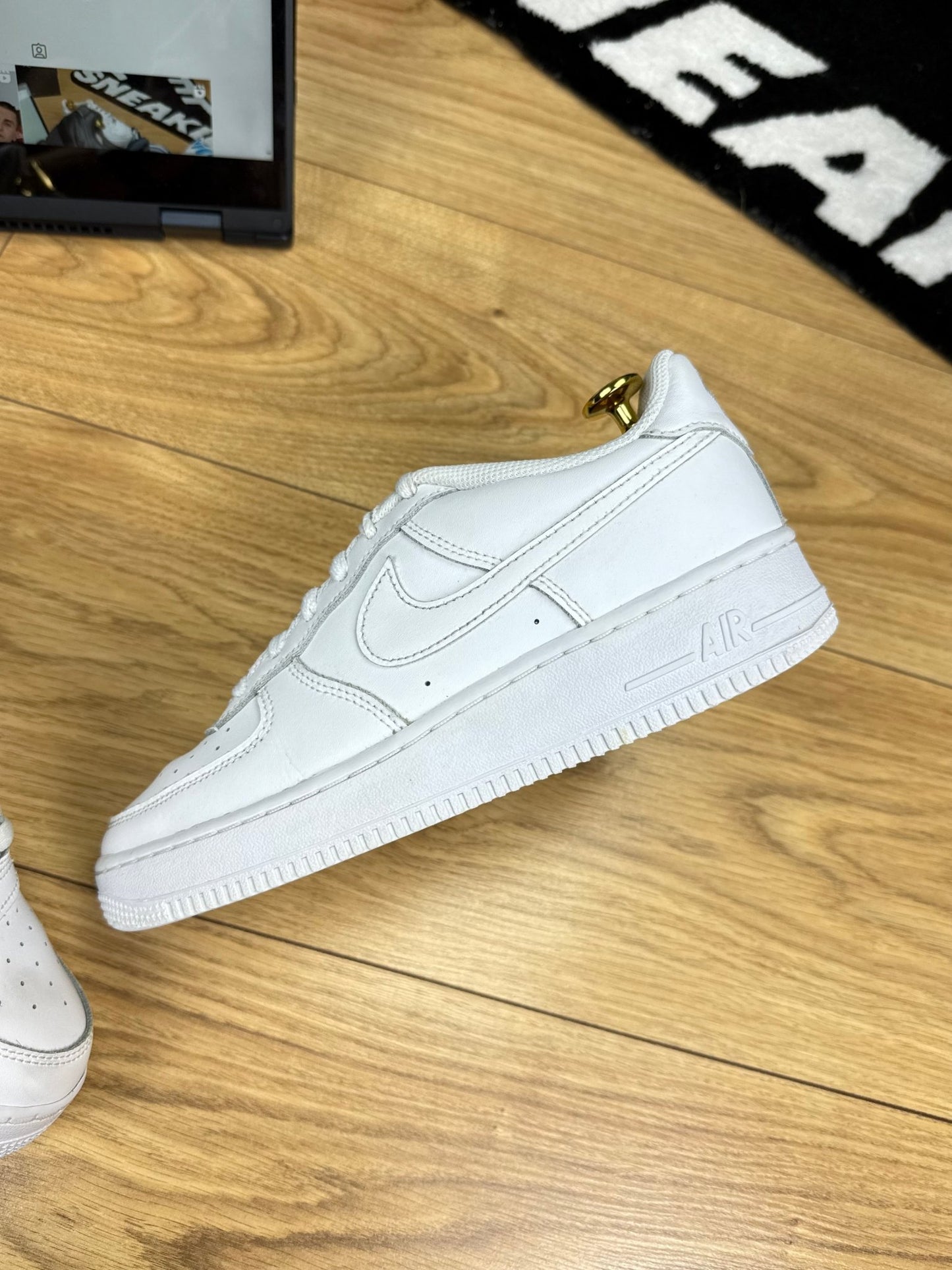 Nike Air Force 1 Low (38.5)