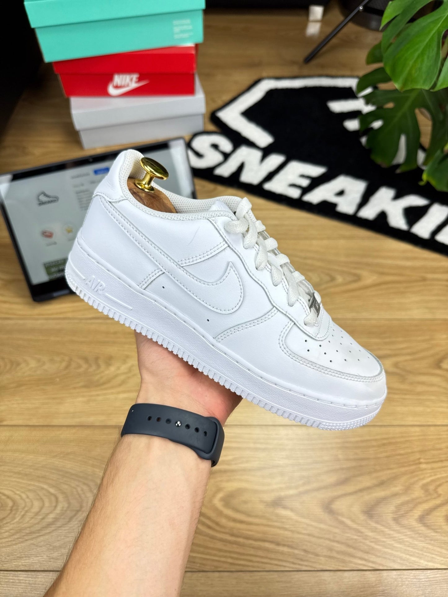 Nike Air Force 1 Low (38.5)