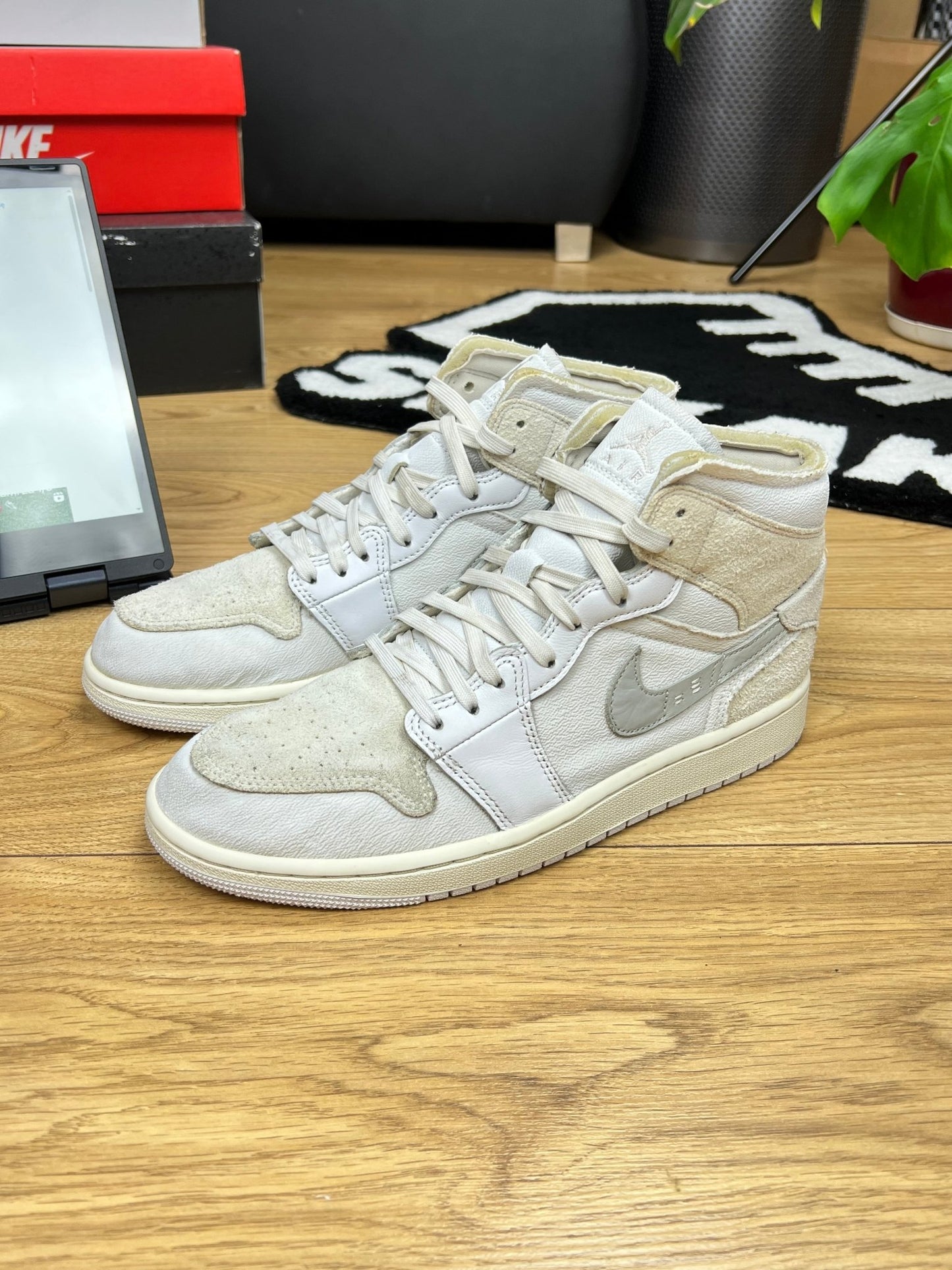 Nike Air Jordan 1 Mid (43)