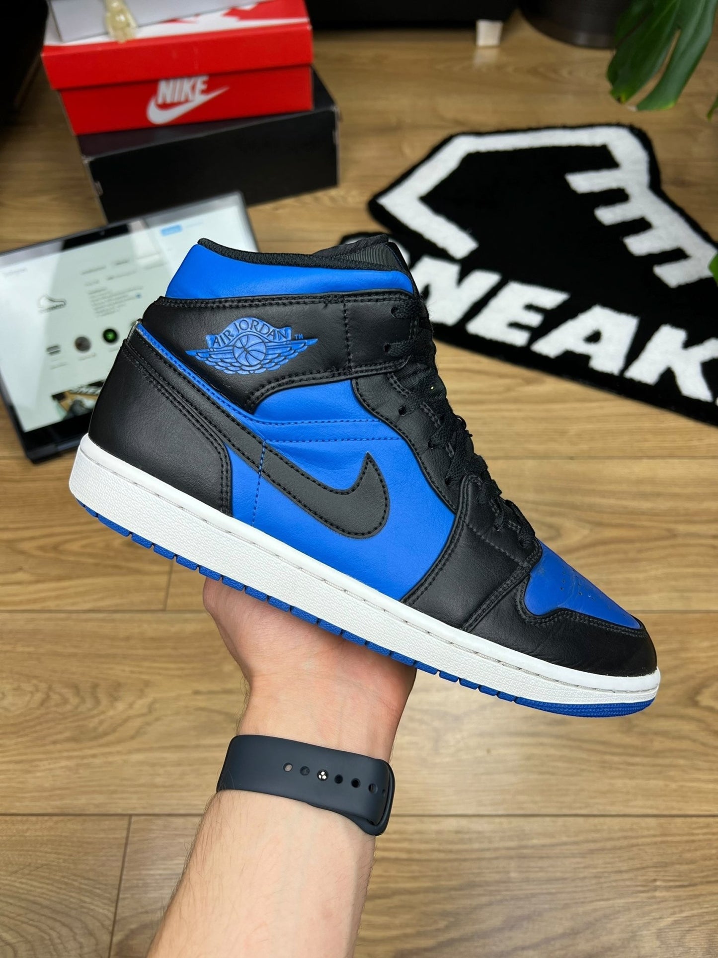 Nike Air Jordan 1 Mid (44)