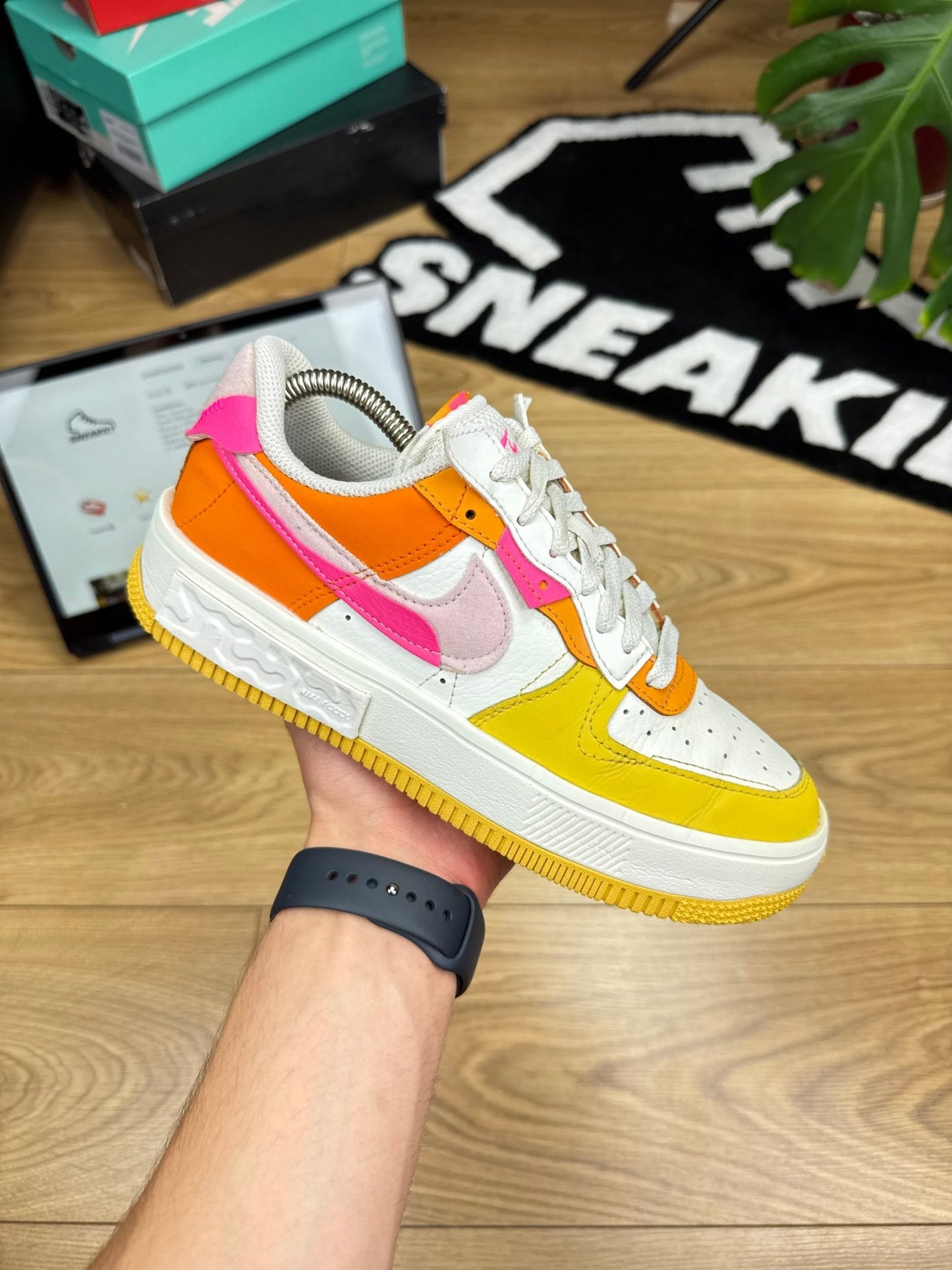 Nike Air Force 1 Low (38.5)