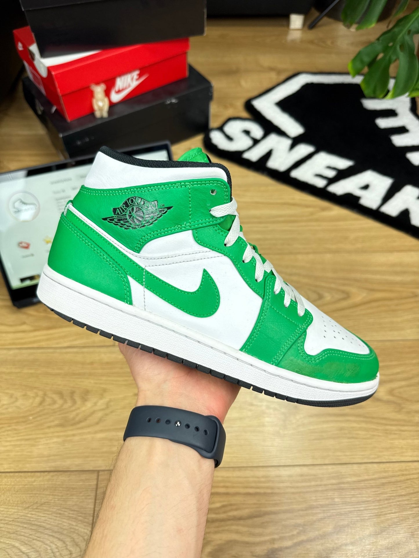 Nike Air Jordan 1 Mid (43)