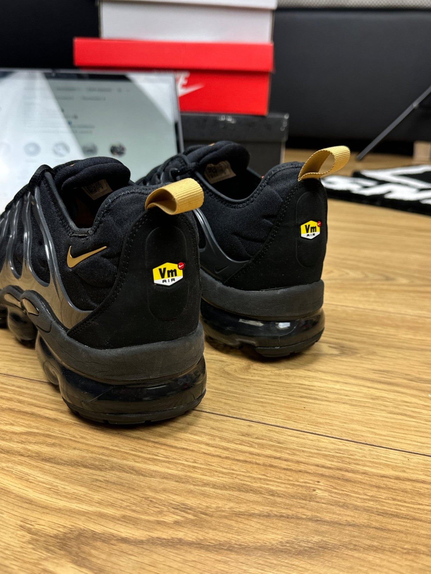 Nike Air Vapormax Plus (45.5)