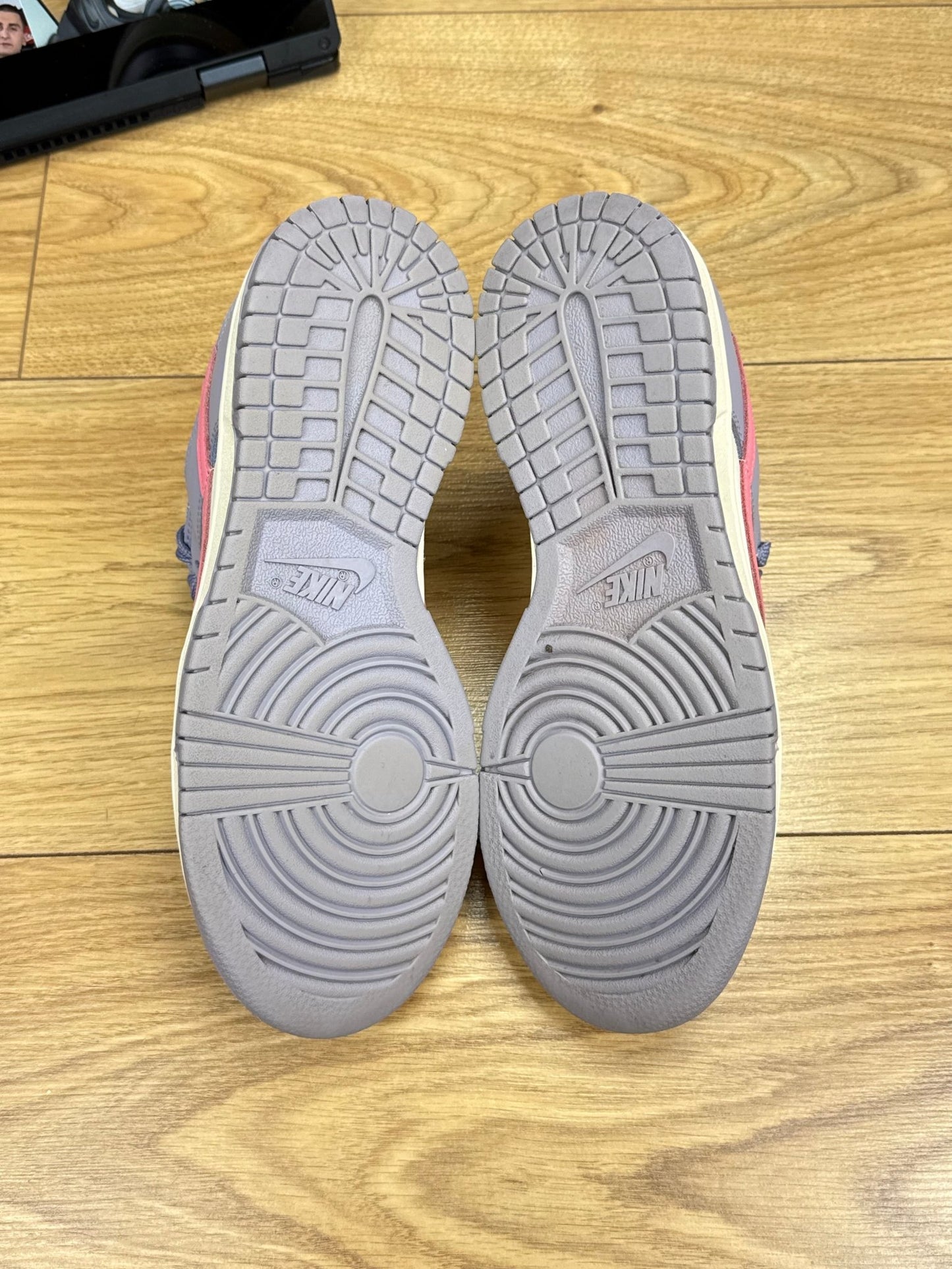 Nike Dunk Low (37.5)