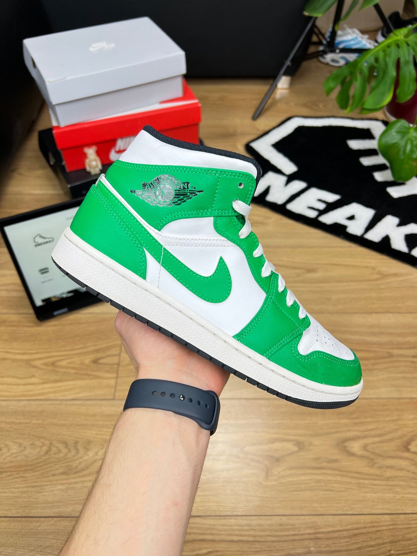 Nike Air Jordan 1 Mid (42.5)