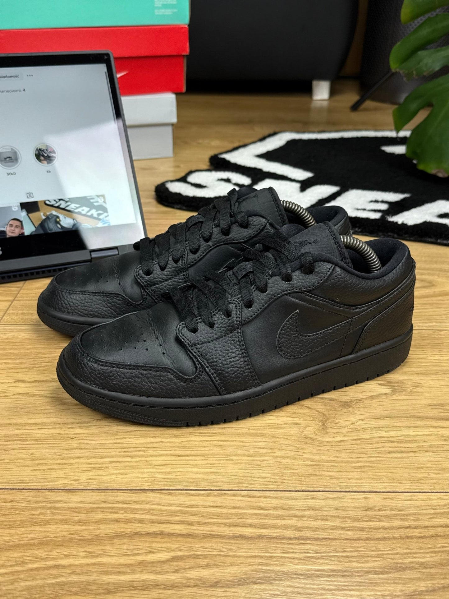 Nike Air Jordan 1 Low (42.5)