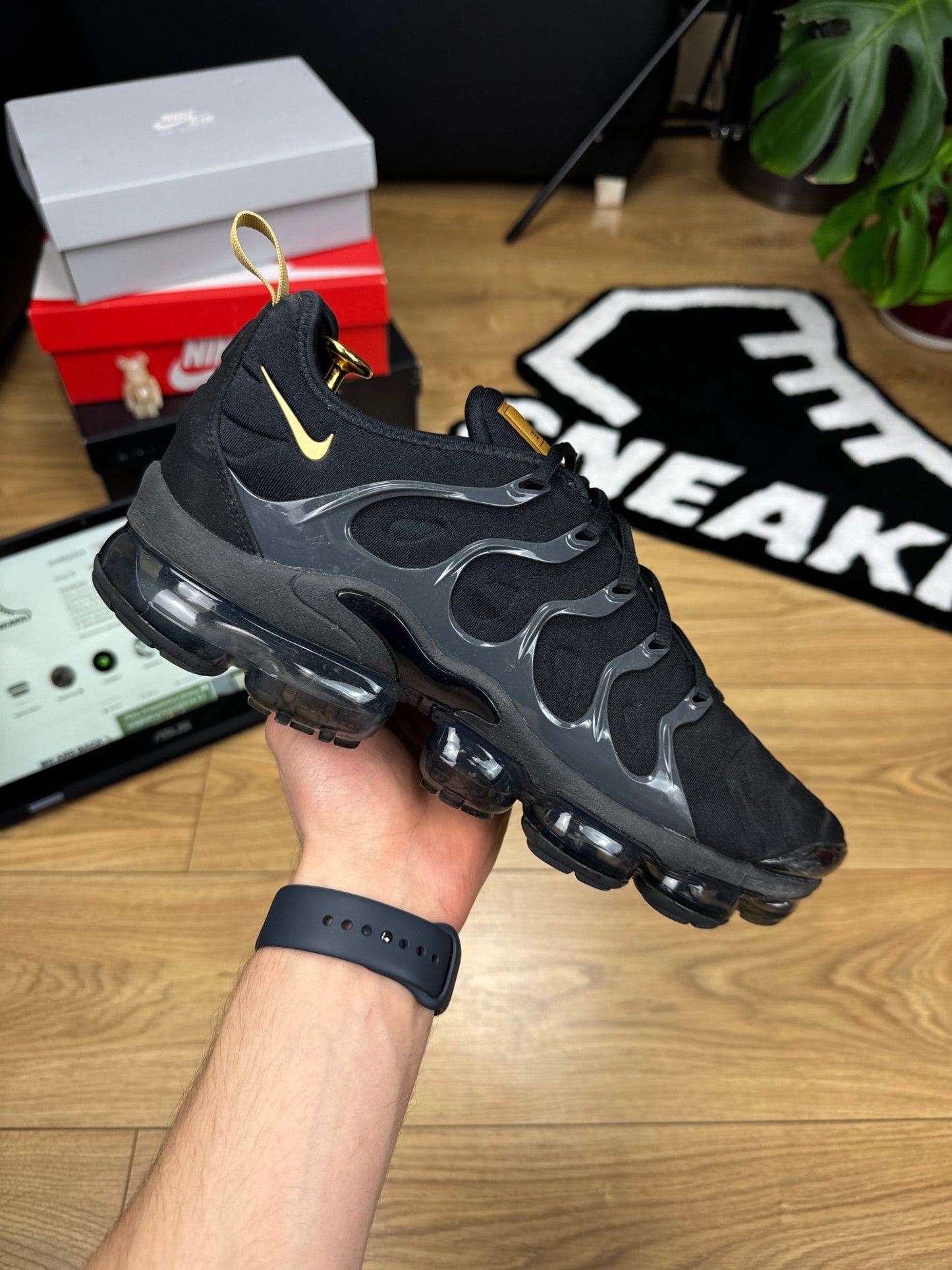Nike Air Vapormax Plus (45.5)