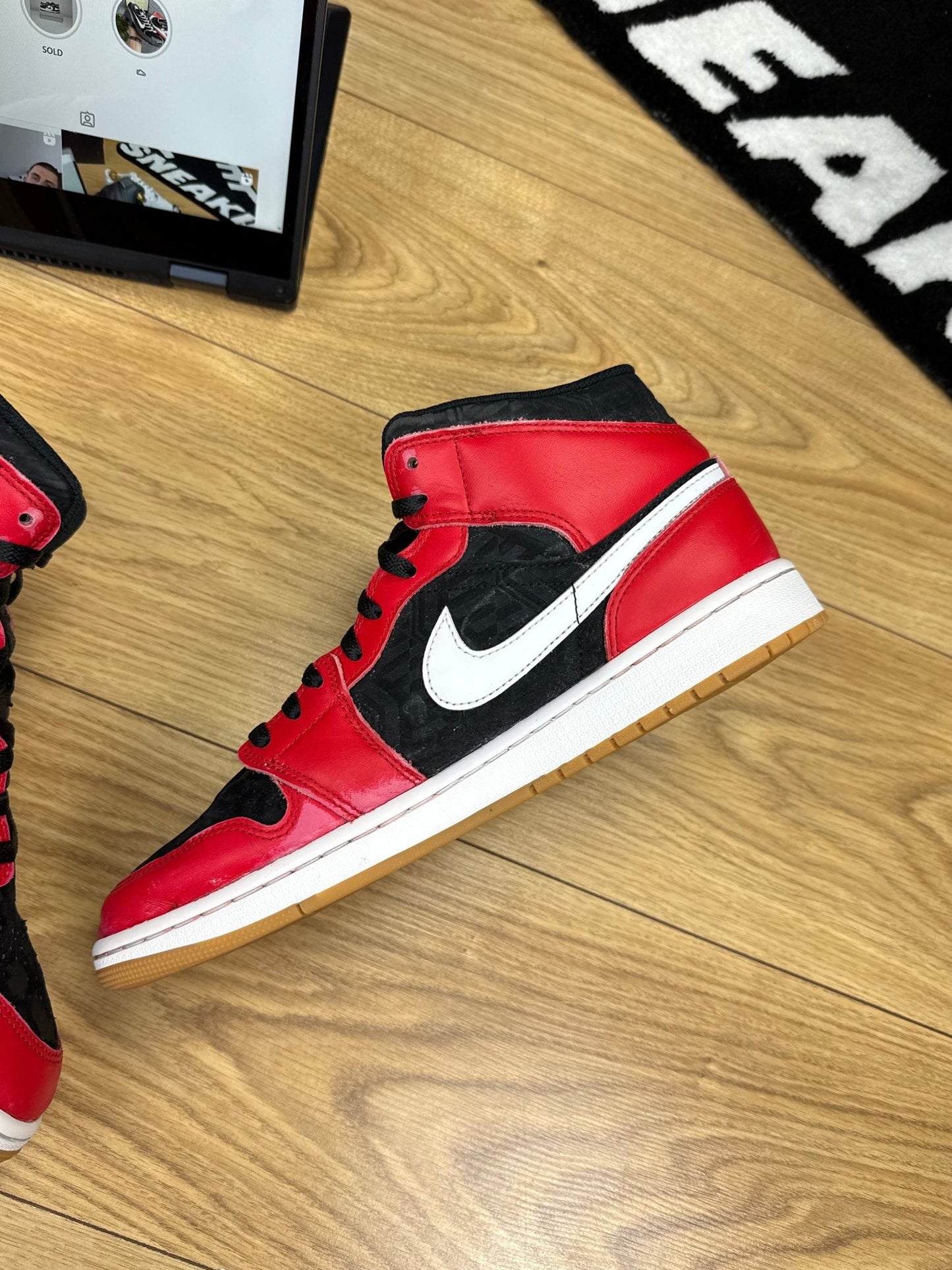 Nike Air Jordan 1 Mid (45)