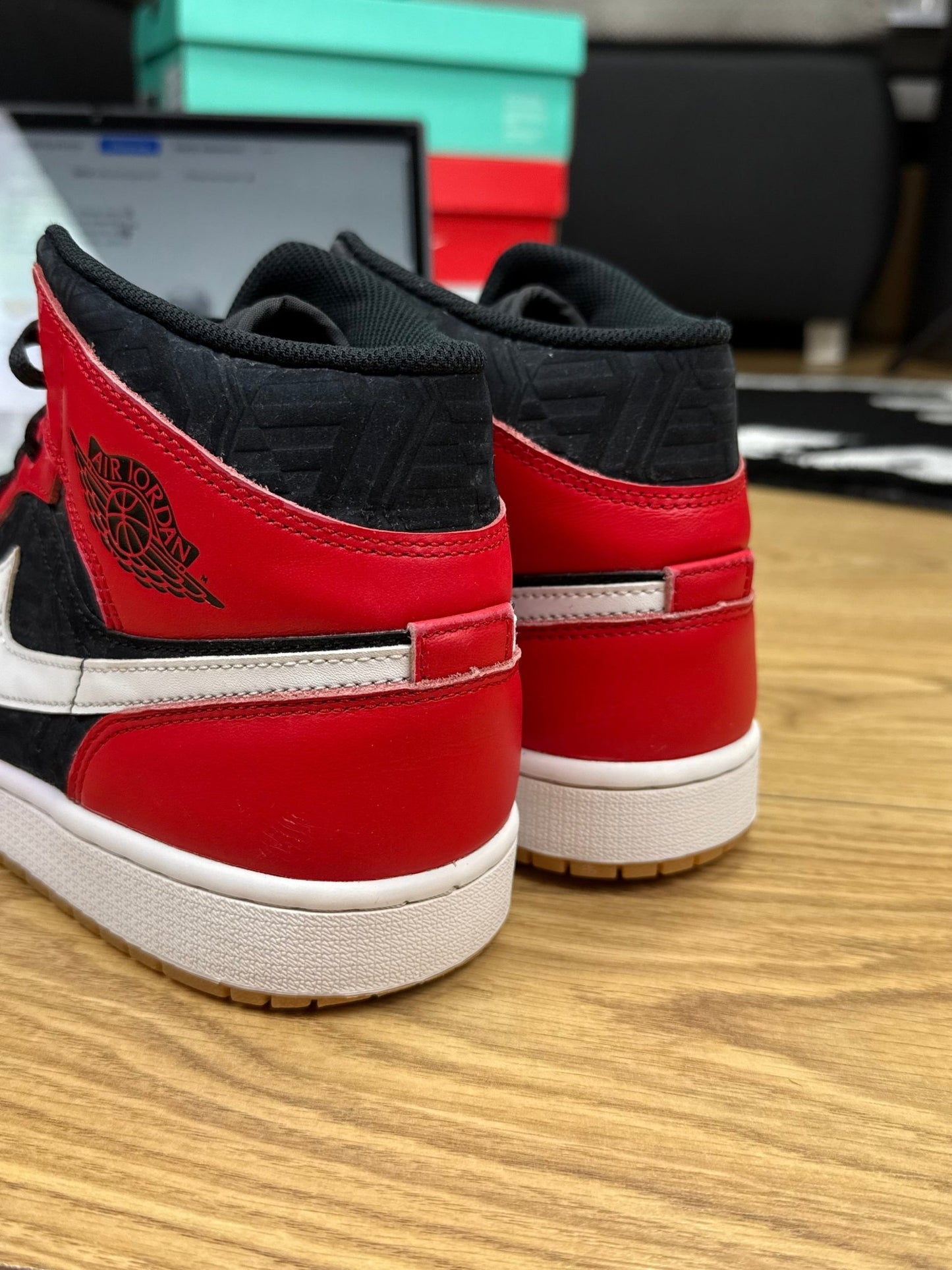 Nike Air Jordan 1 Mid (45)