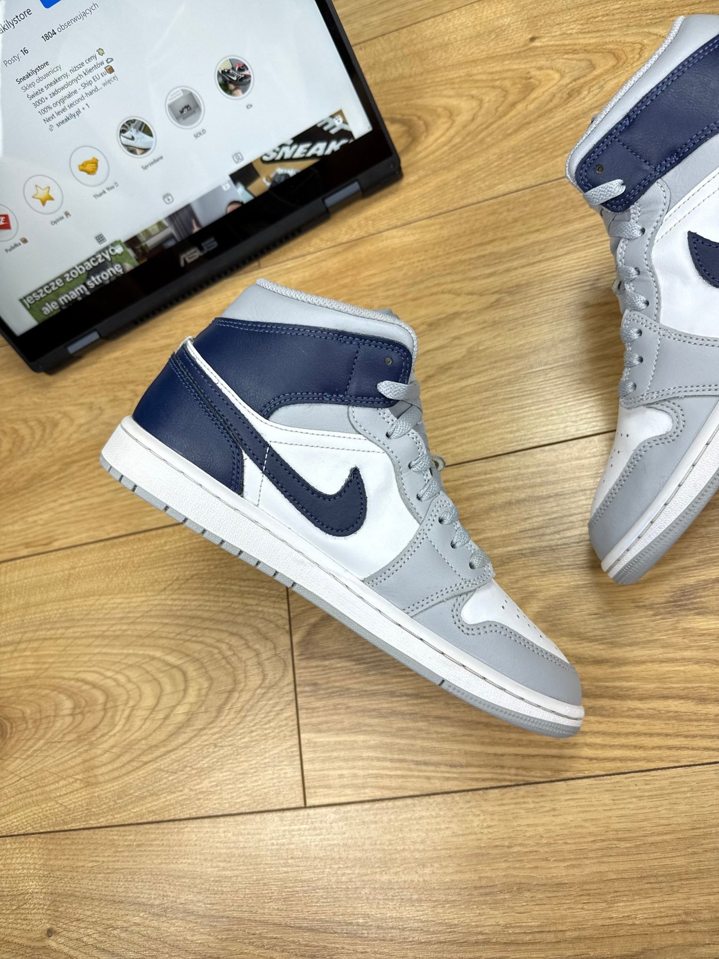 Nike Air Jordan 1 Mid (41)