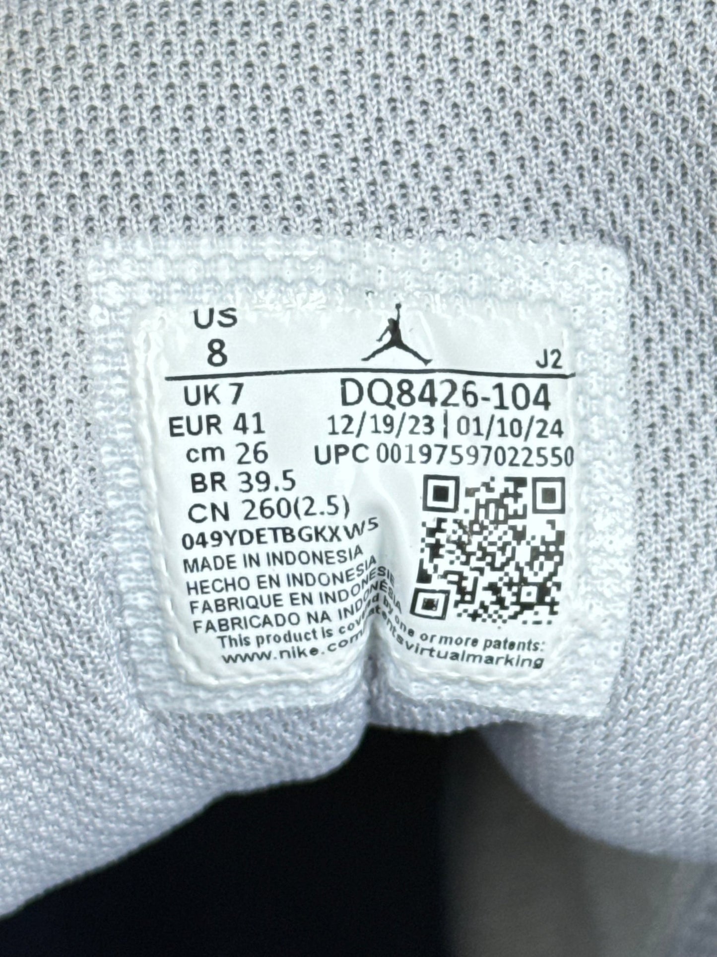 Nike Air Jordan 1 Mid (41)