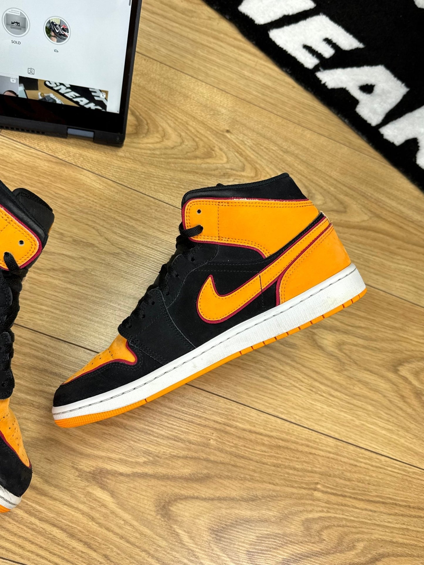 Nike Air Jordan 1 Mid (44)