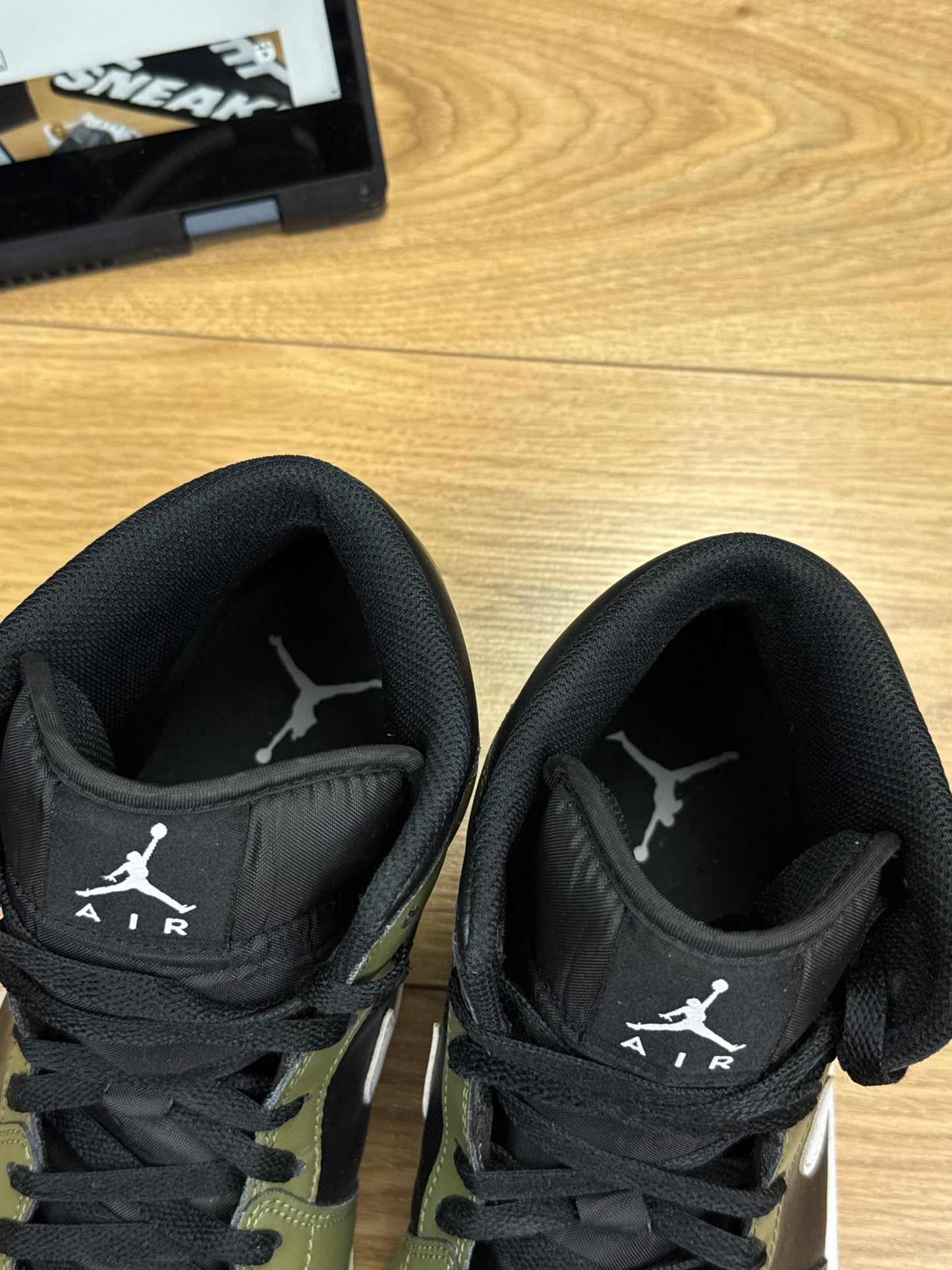 Nike Air Jordan 1 Mid (45)