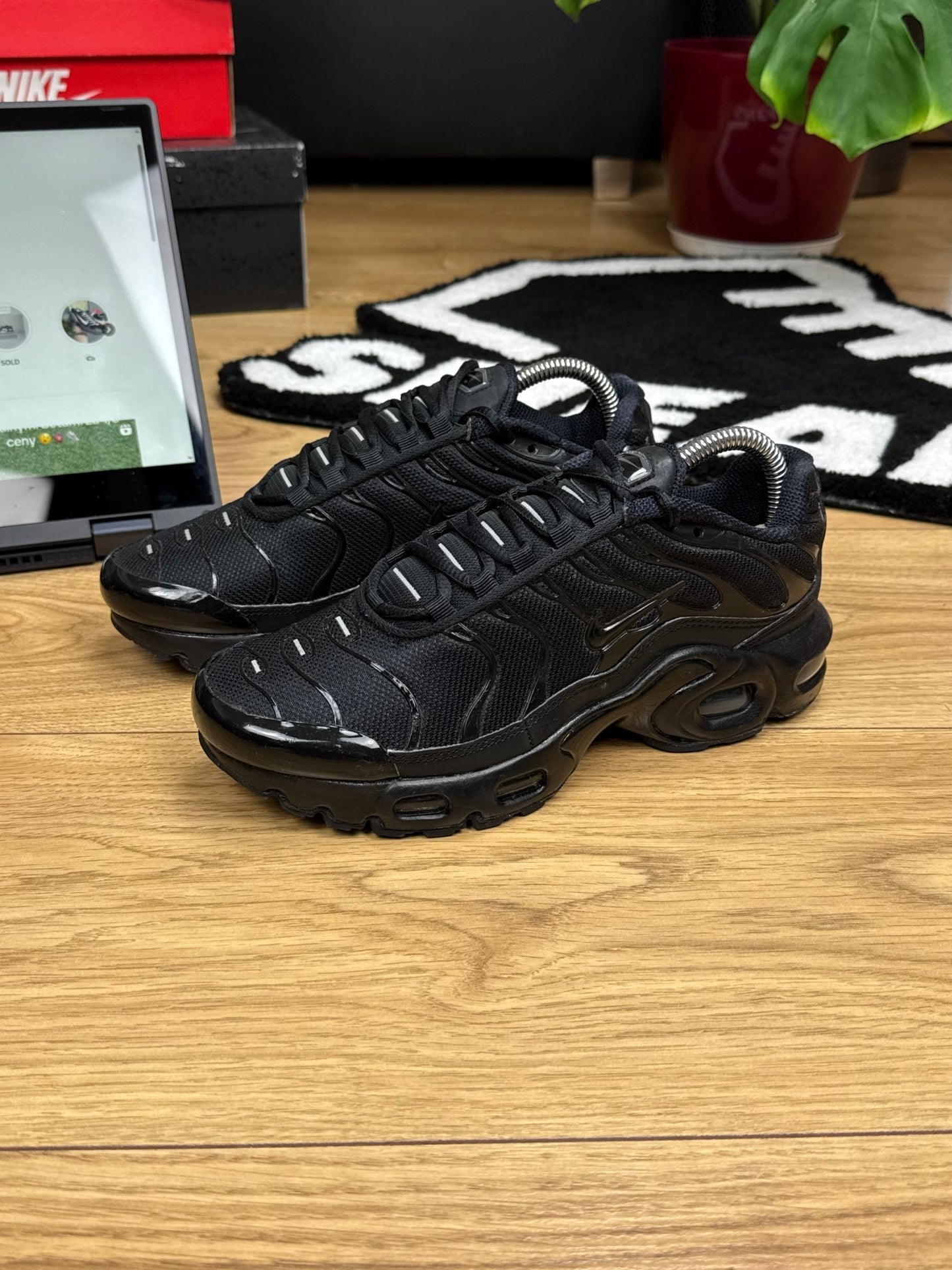 Nike Air Max Plus TN (37.5)