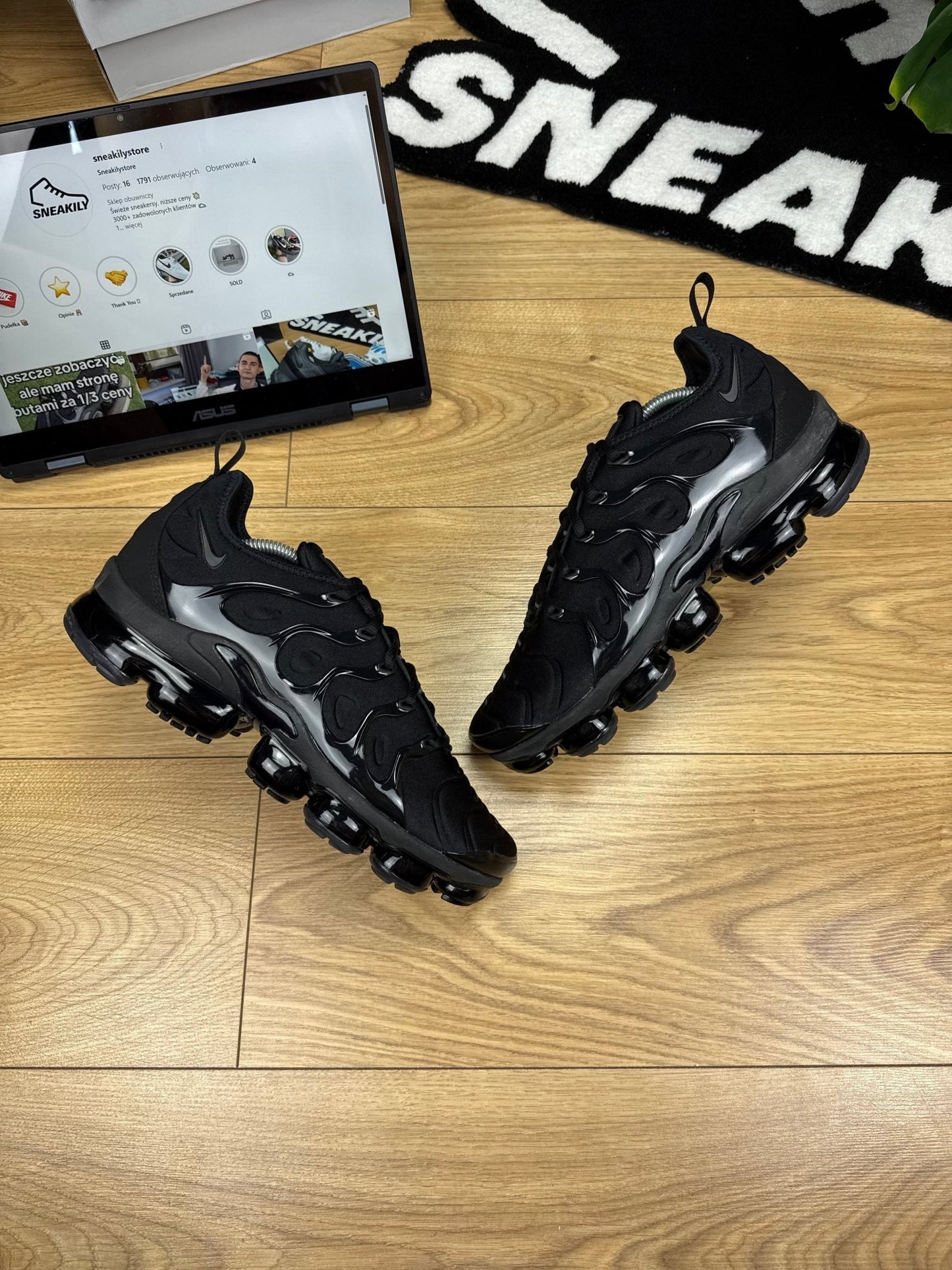 Nike Air Vapormax Plus (44.5)