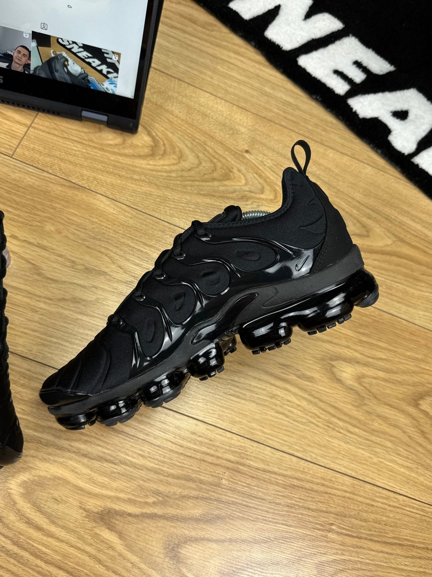 Nike Air Vapormax Plus (44.5)