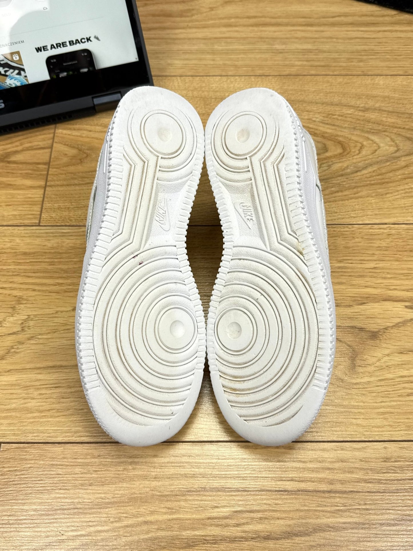 Nike Air Force 1 Low (37.5)