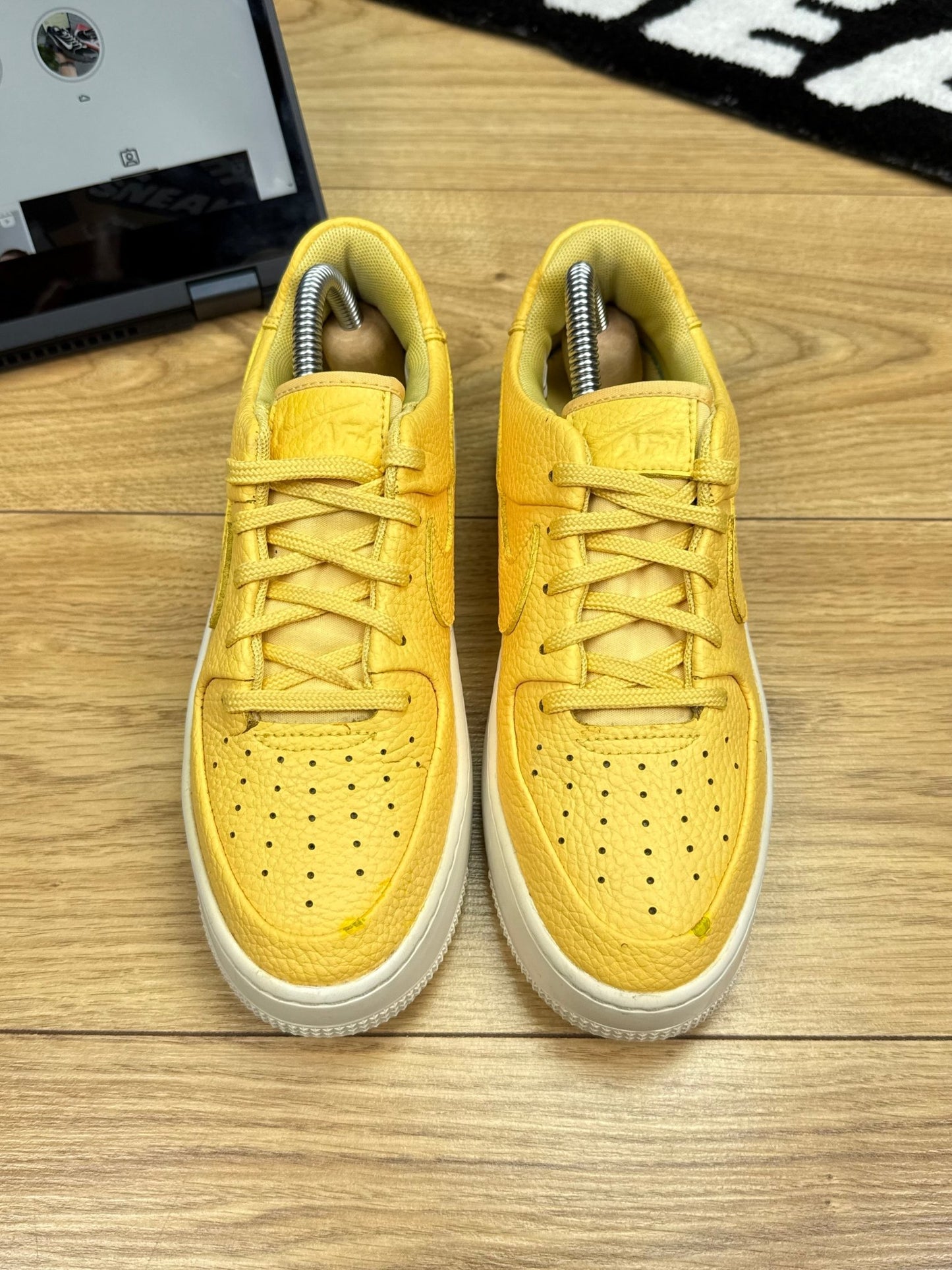 Nike Air Force 1 Sage (37.5)