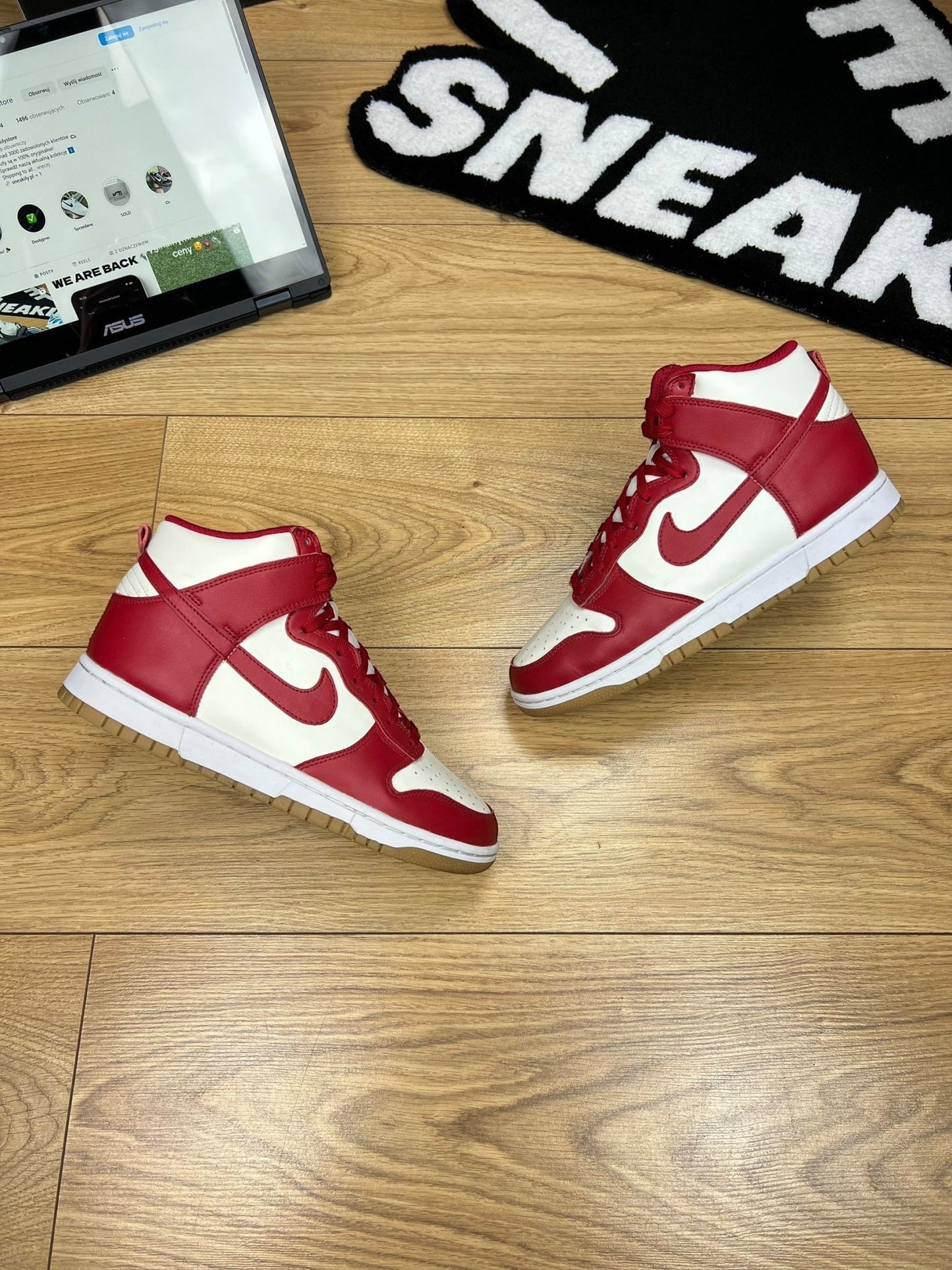 Nike Dunk High (40)