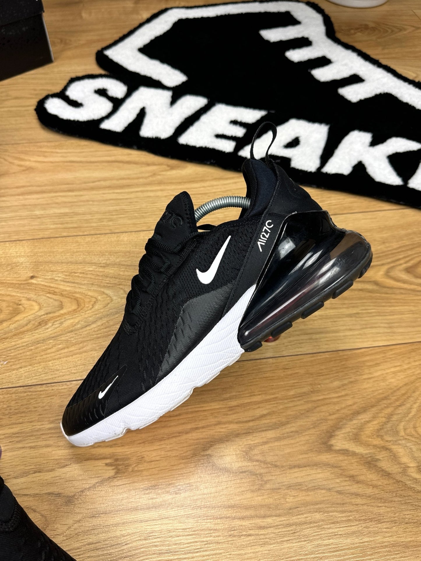 Nike Air Max 270 (42.5)