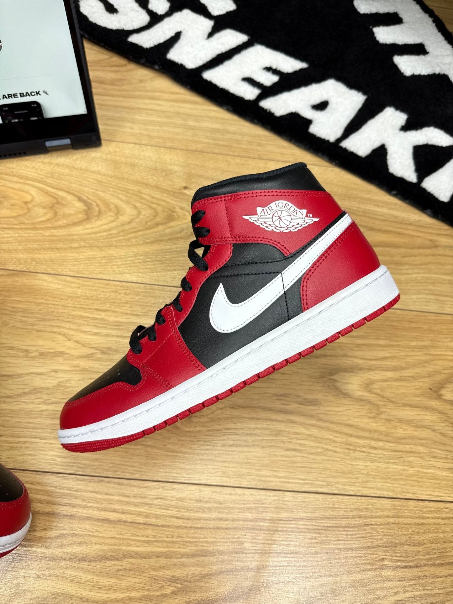 Nike Air Jordan 1 Mid (44)