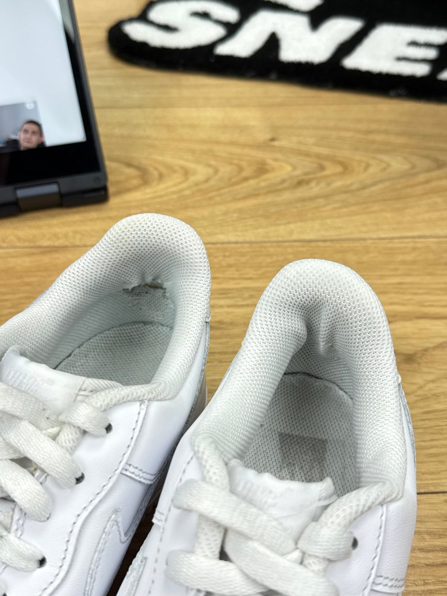 Nike Air Force 1 Low (44)