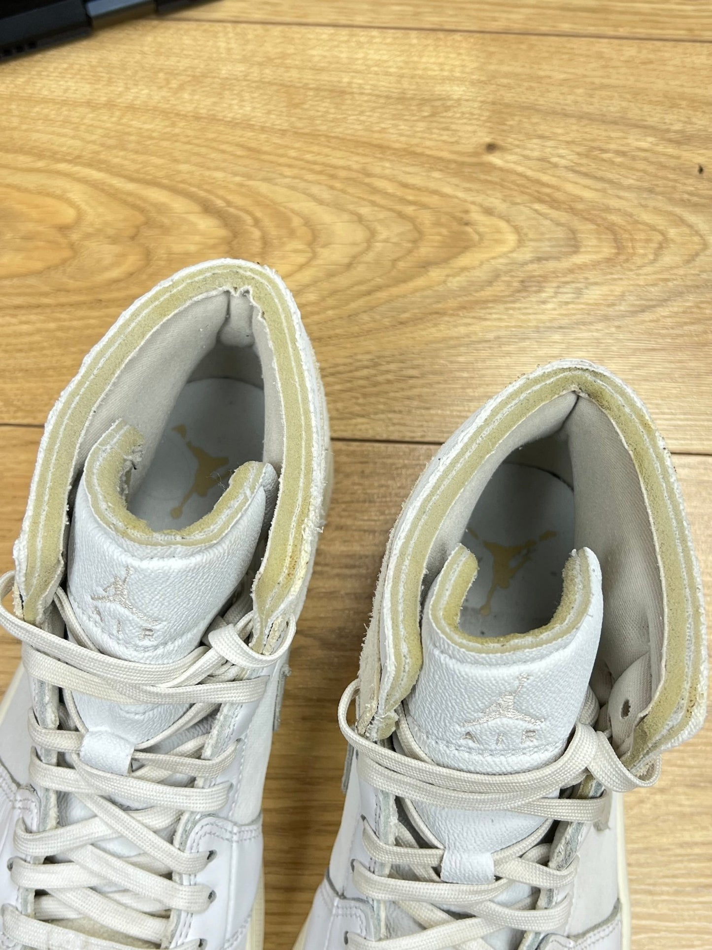 Nike Air Jordan 1 Mid (43)